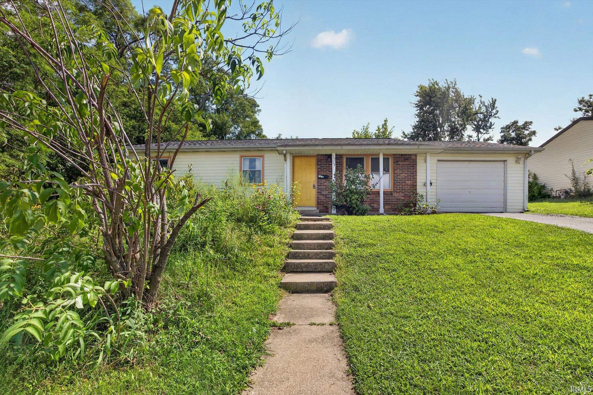 1st image of 1015 W 14th St, Bloomington, IN 47404 | MLS# 202634088