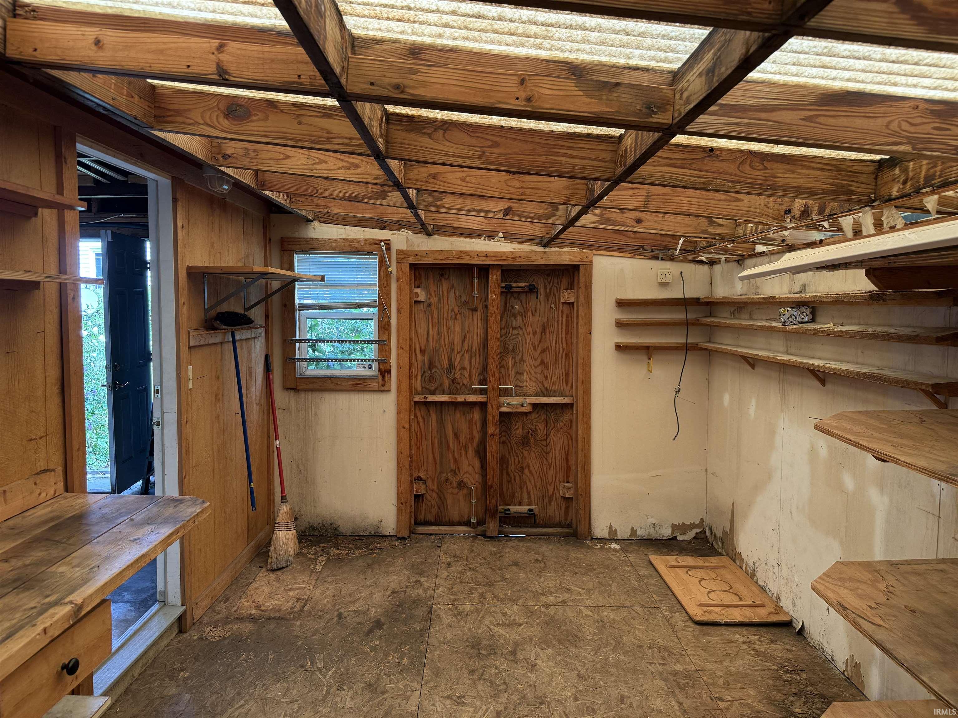33rd image of 837 S 36th St, South Bend, IN 46615 | MLS# 202634095