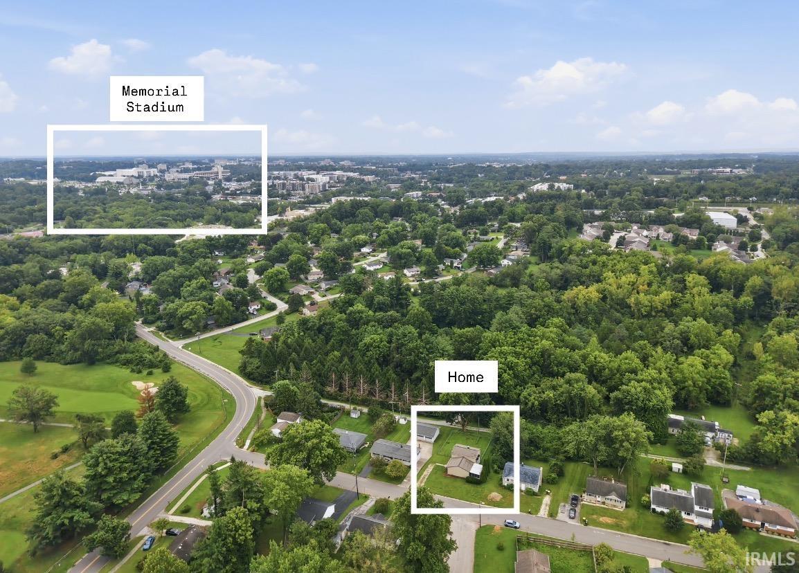 2nd image of 831 W Briarcliff Dr, Bloomington, IN 47404 | MLS# 202634125