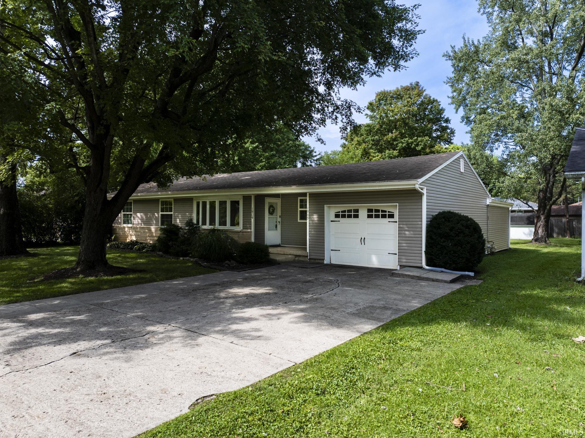 2nd image of 1909 N Riley Rd, Muncie, IN 47304 | MLS# 202634132