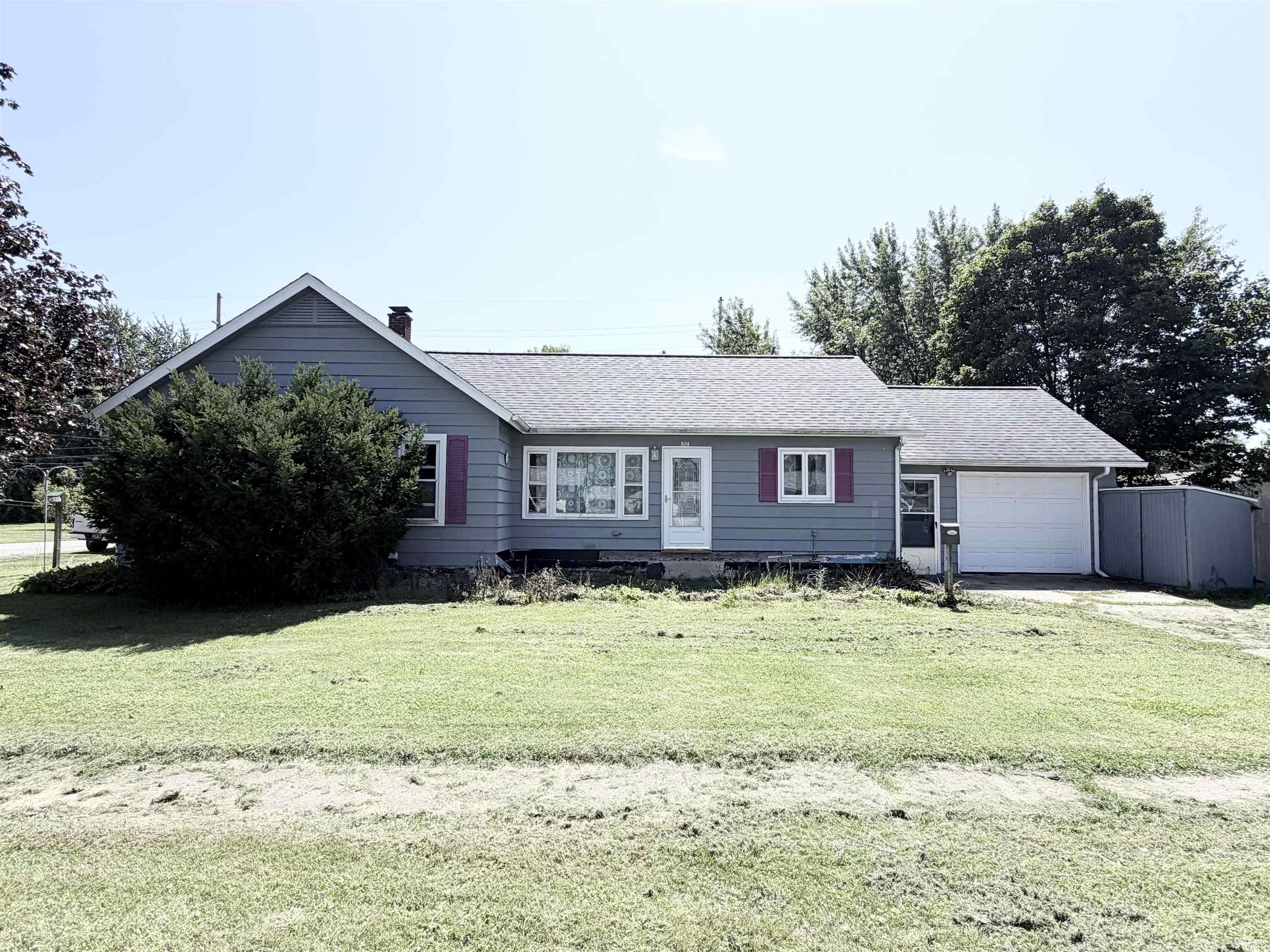 1st image of 824 Ohio St, La Porte, IN 46350 | MLS# 202634139