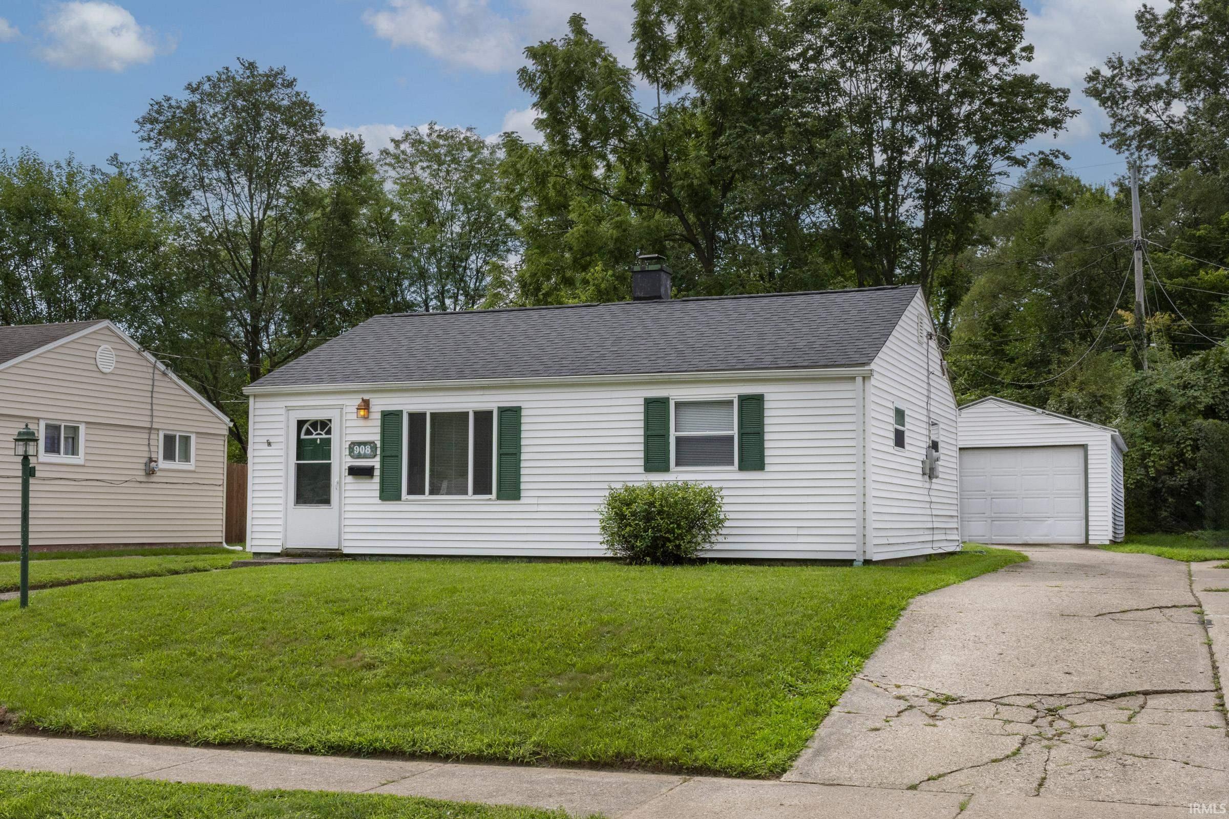 1st image of 908 Dover Dr, South Bend, IN 46614 | MLS# 202634143