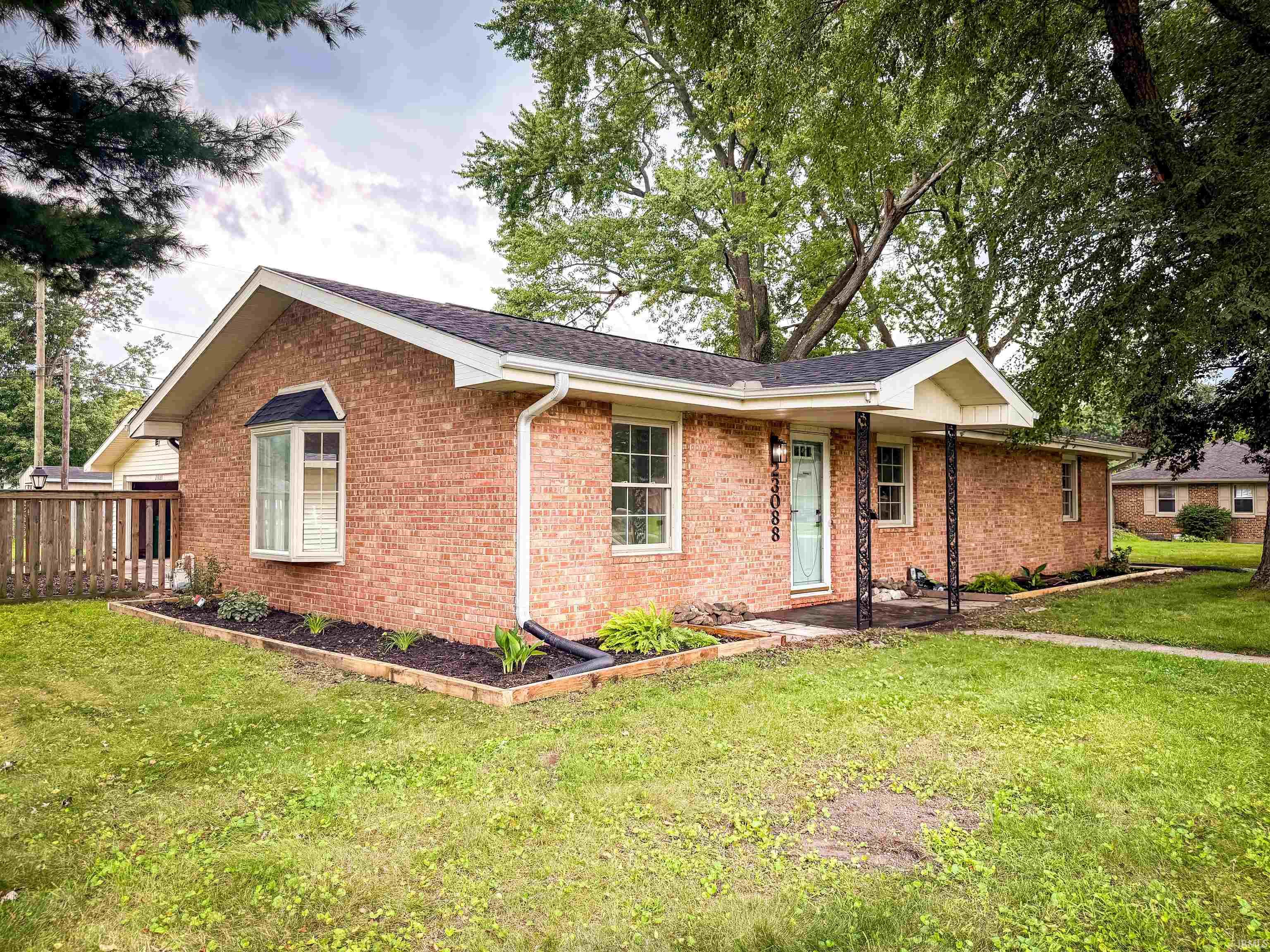 3rd image of 23088 Janiper Dr, Elkhart, IN 46517 | MLS# 202634167