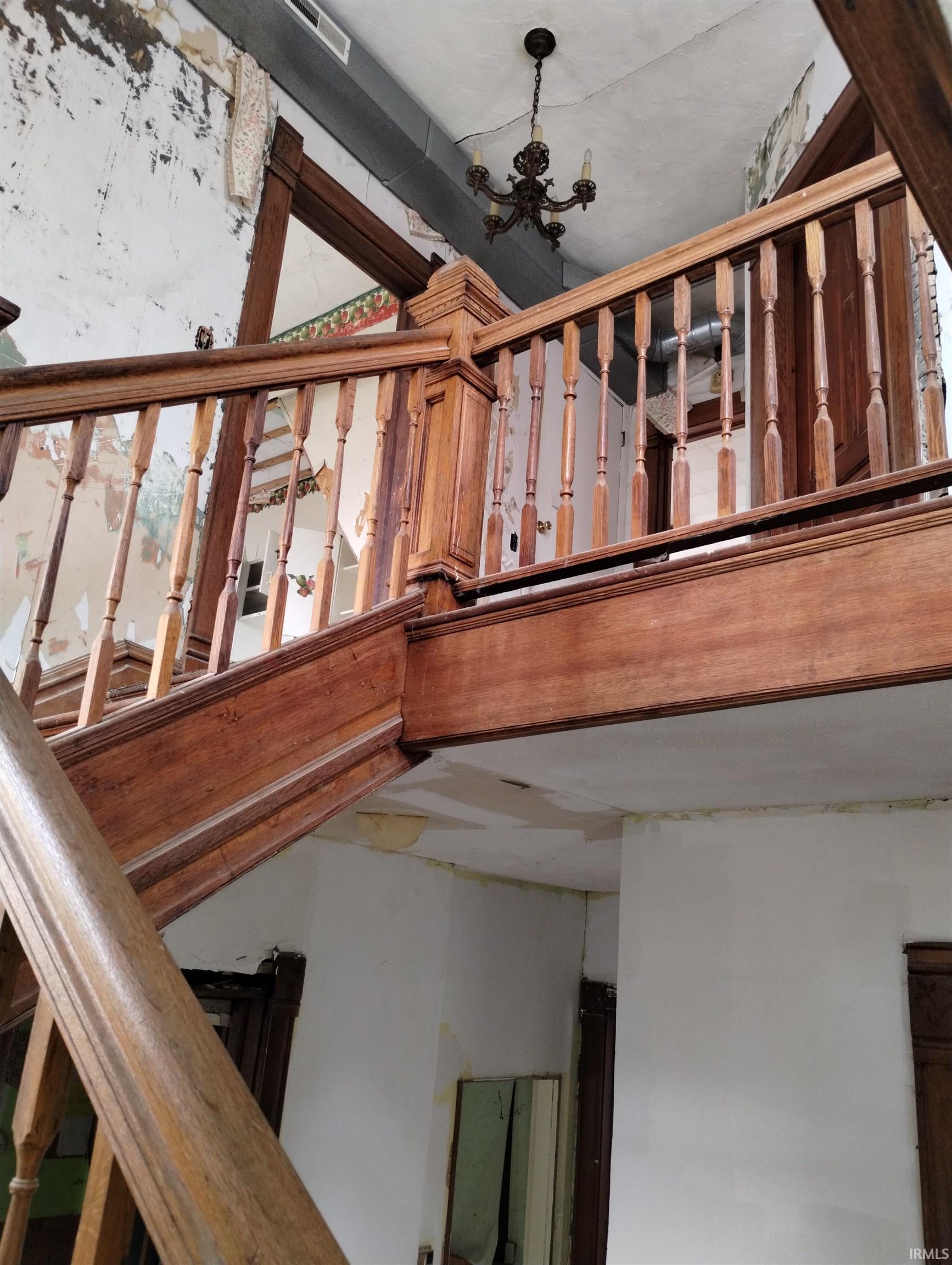 2nd image of 117 E Main St, Van Buren, IN 46991 | MLS# 202634175