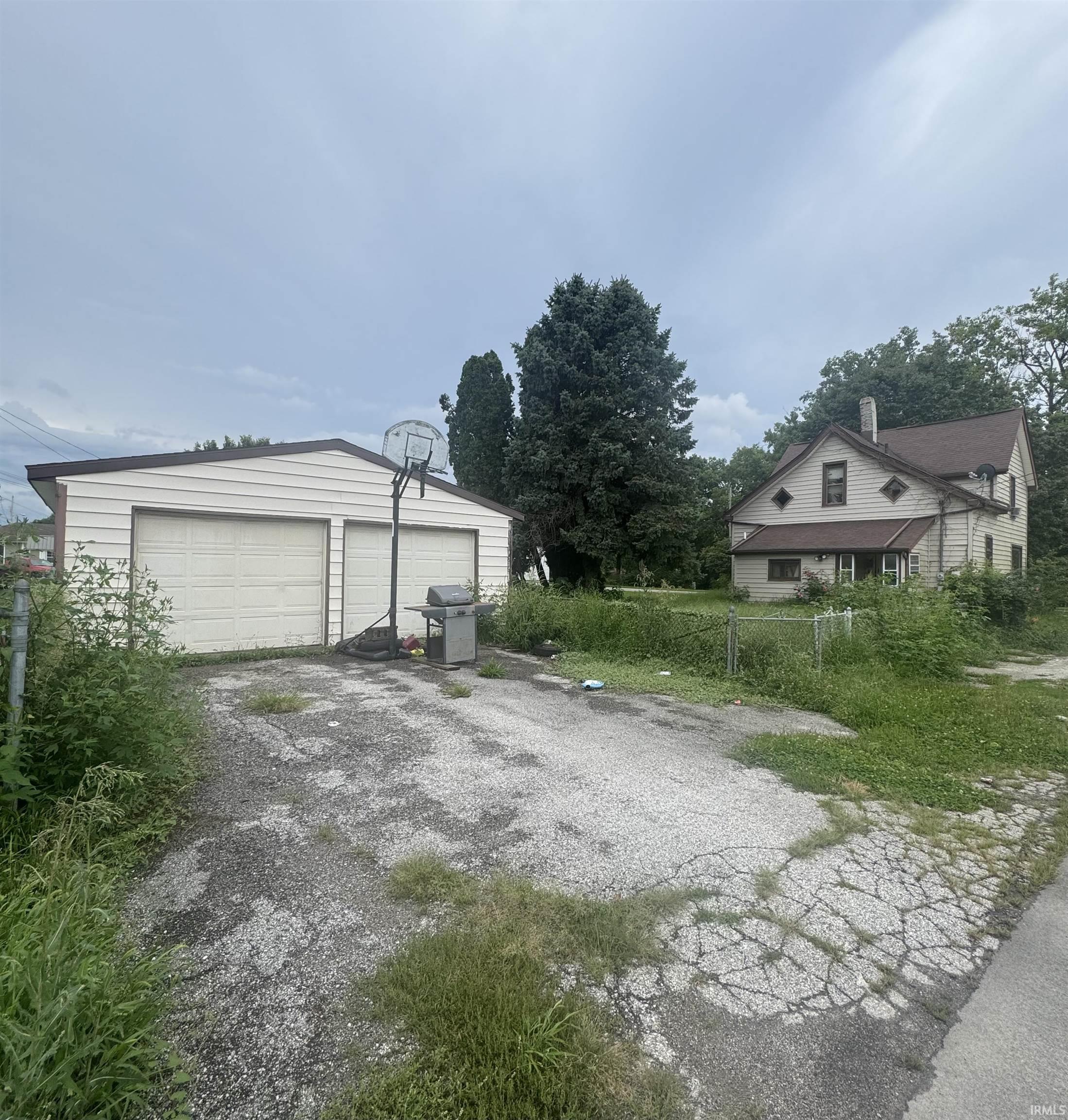 1st image of 1212 N Washington St, Marion, IN 46952 | MLS# 202634176