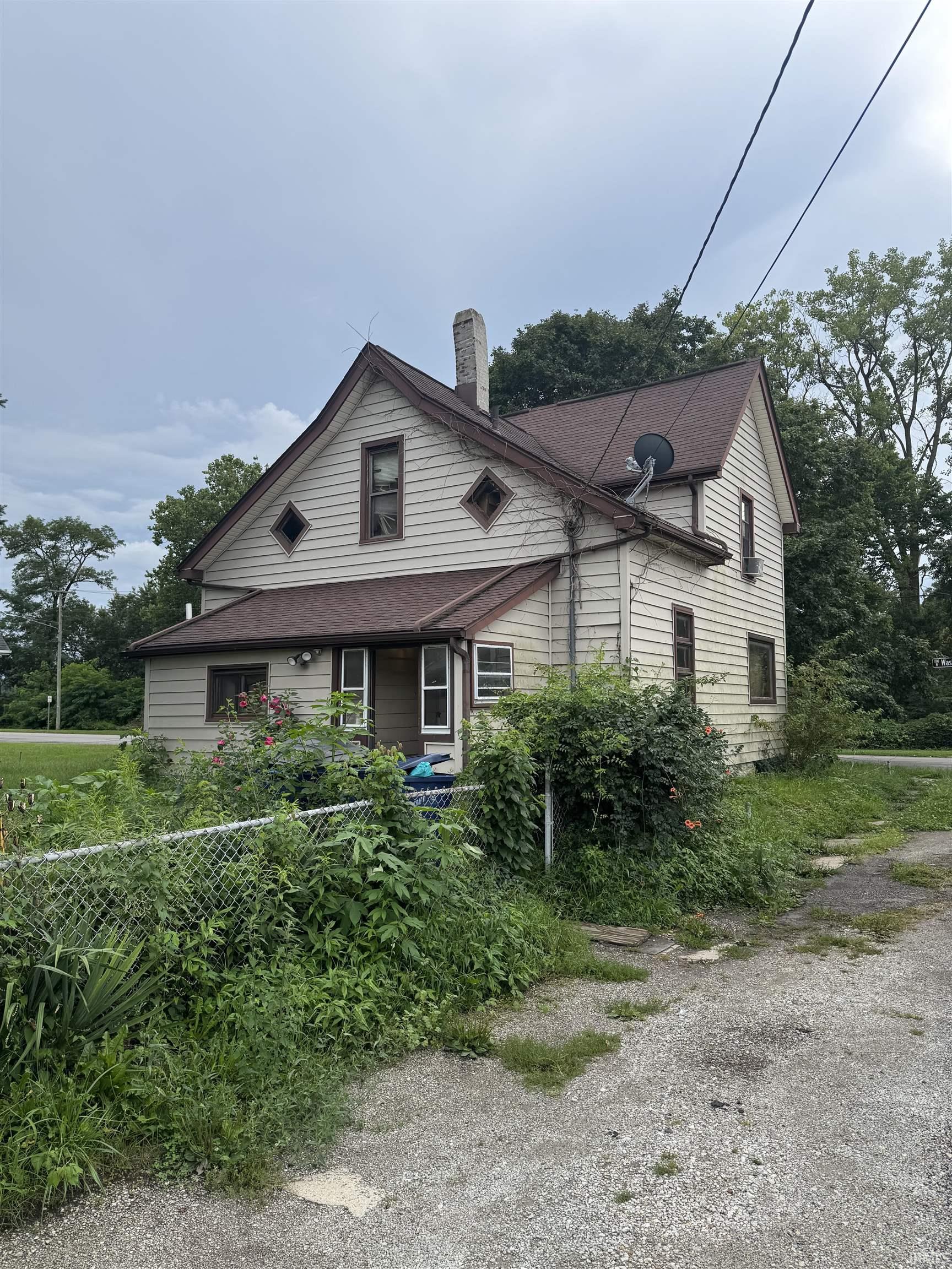 2nd image of 1212 N Washington St, Marion, IN 46952 | MLS# 202634176