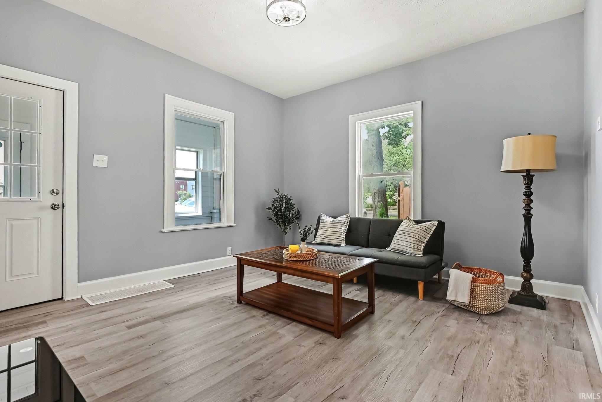 2nd image of 1628 Catalpa Ave, South Bend, IN 46613 | MLS# 202634188