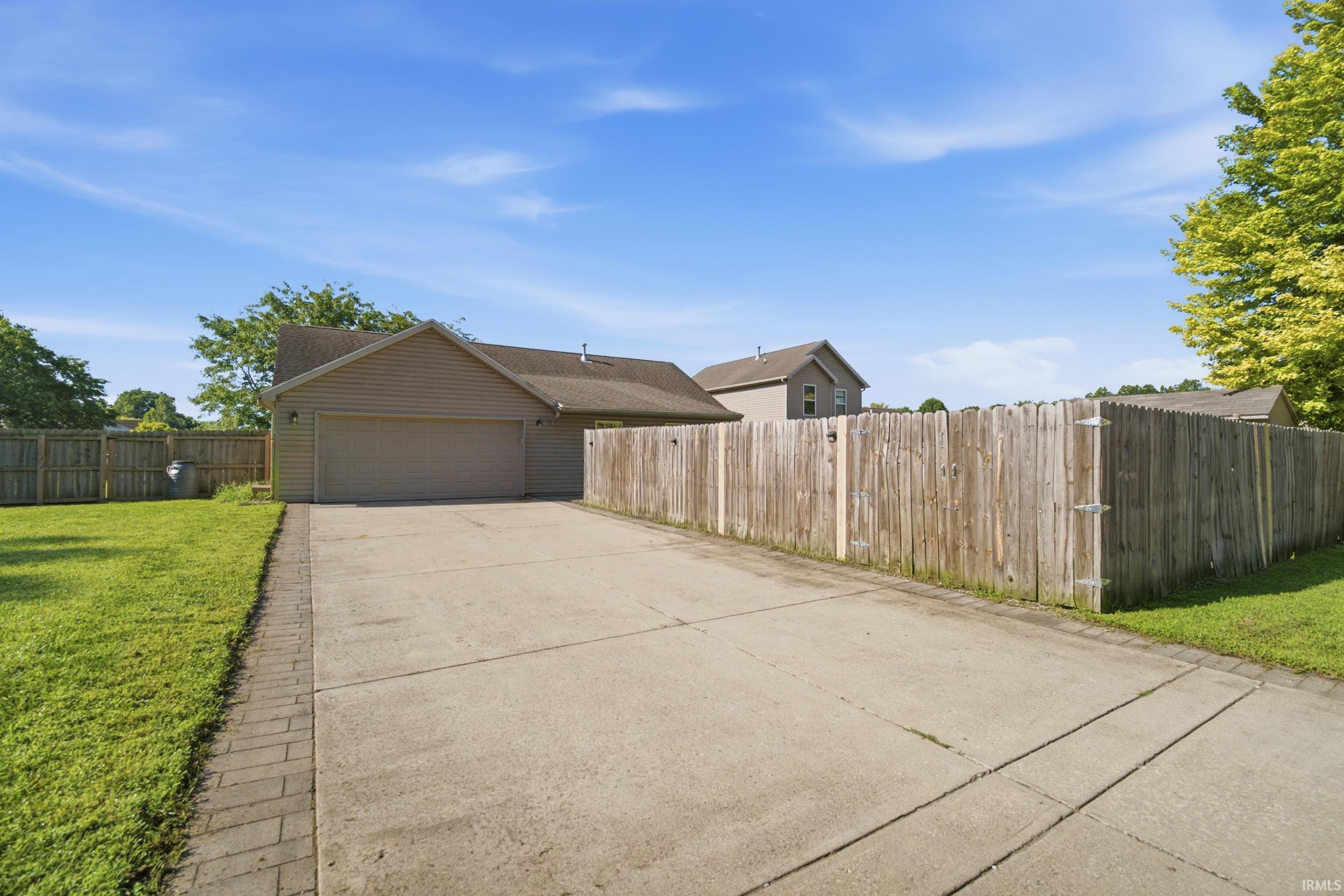 image of 4073 Stergen Dr, Lafayette, IN 47909 | MLS# 202634221