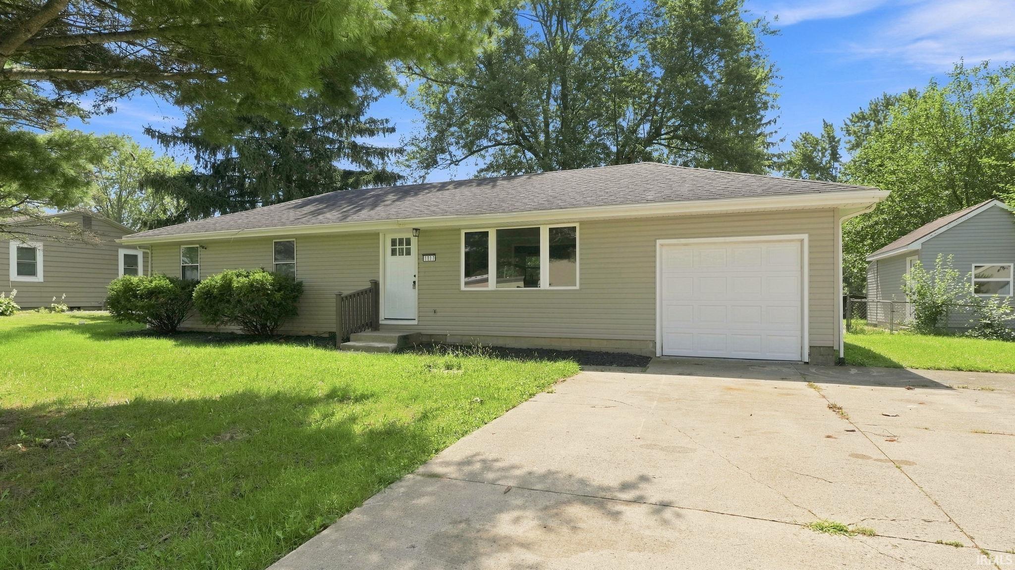 2nd image of 1817 Klug Dr, Fort Wayne, IN 46818 | MLS# 202634229
