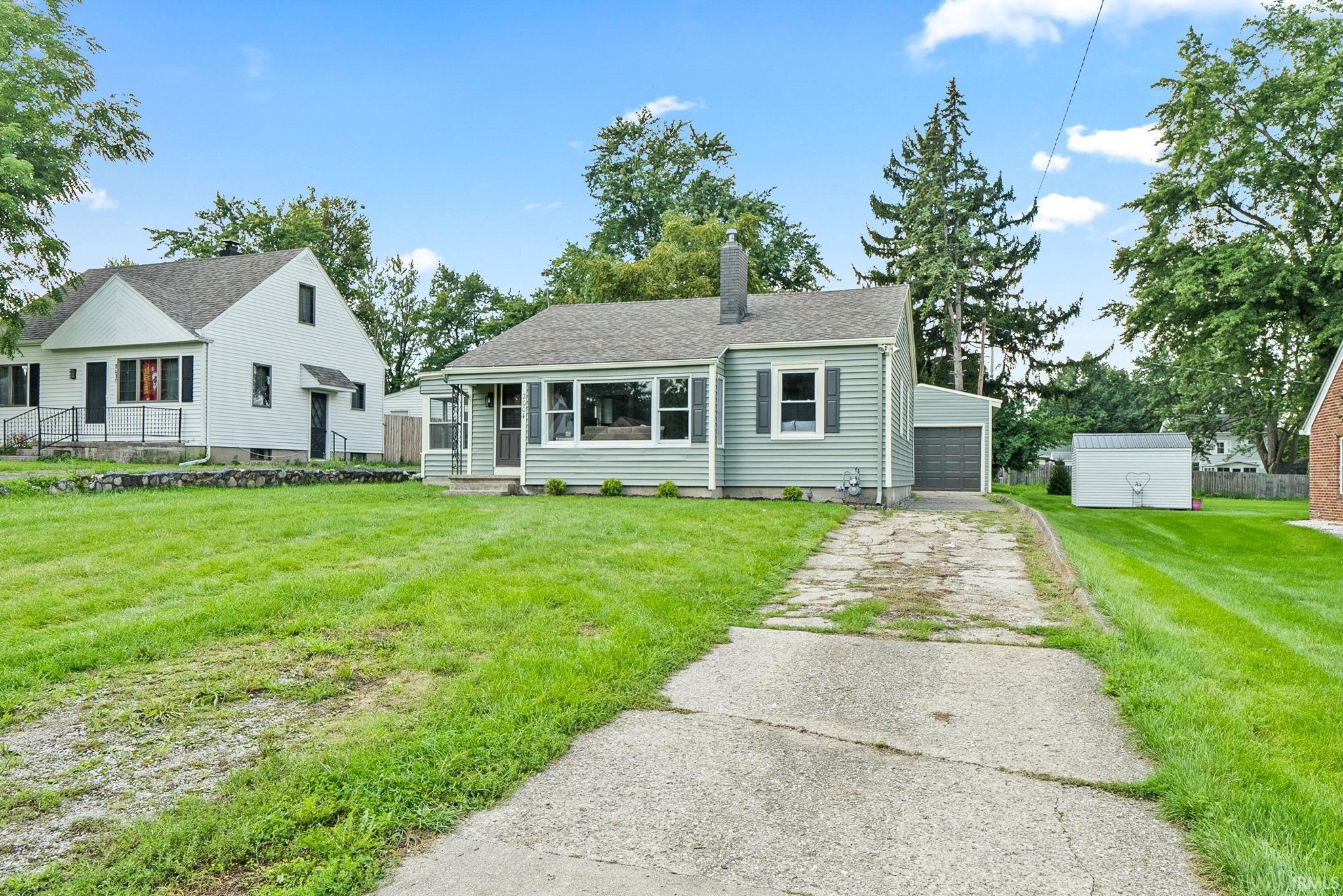 1st image of 2004 Sunnymede Dr, Fort Wayne, IN 46803 | MLS# 202634240