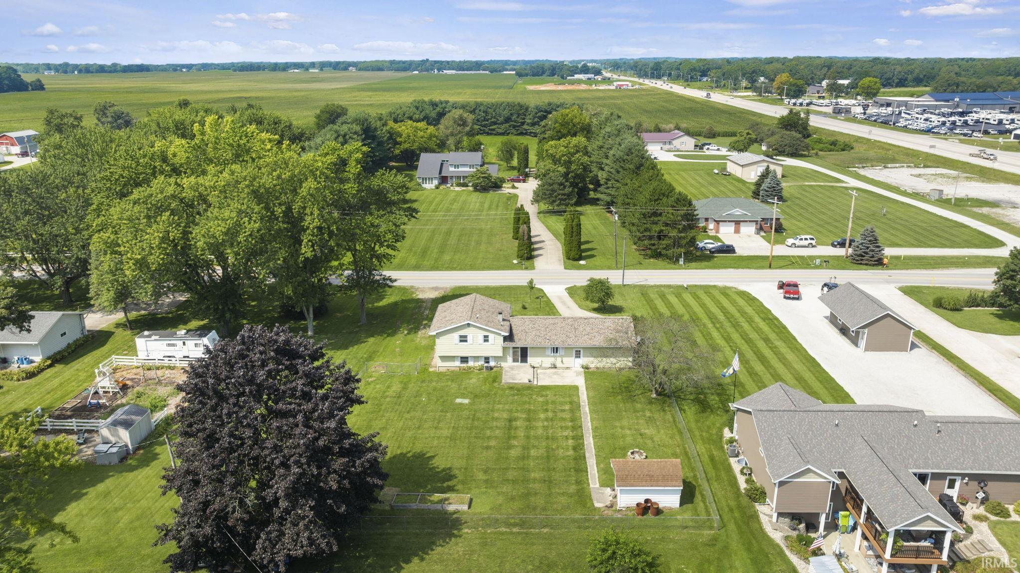 3rd image of 57092 County Road 35, Middlebury, IN 46540 | MLS# 202634261