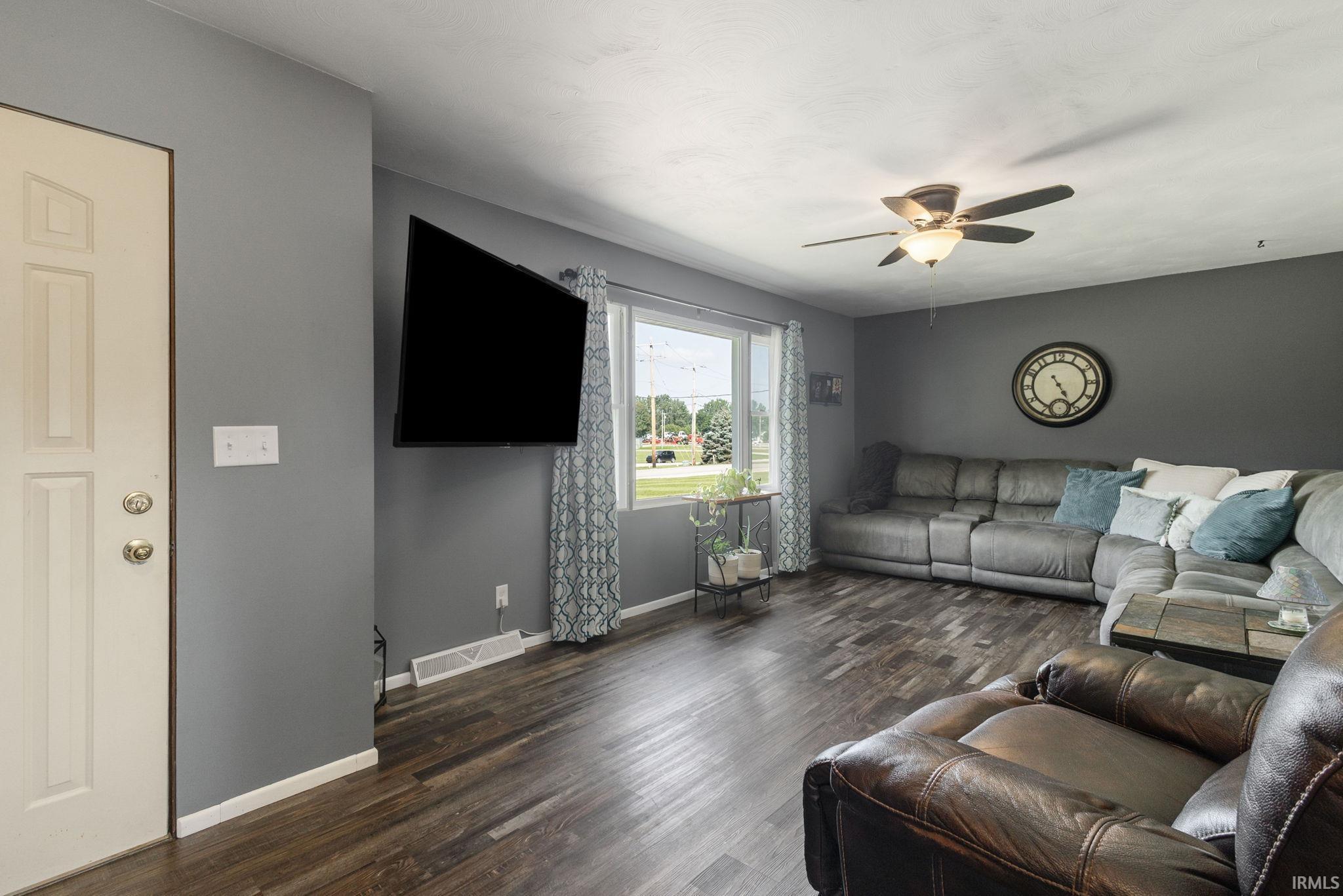4th image of 57092 County Road 35, Middlebury, IN 46540 | MLS# 202634261
