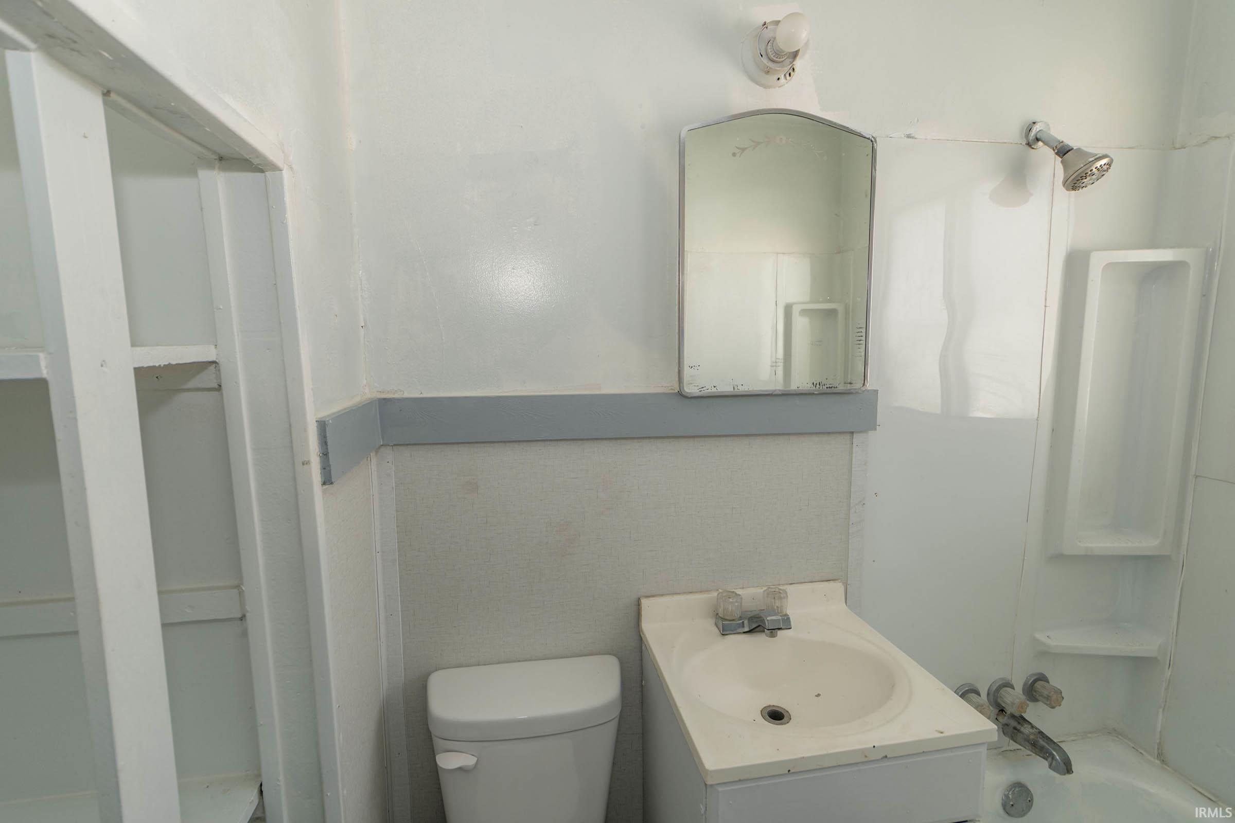 5th image of 1634 N Olive St, South Bend, IN 46628 | MLS# 202634295