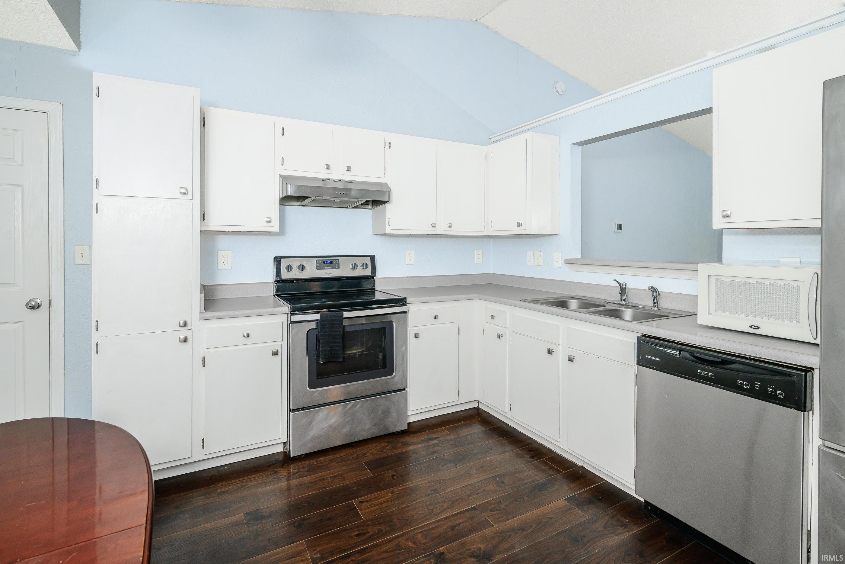 4th image of 1529 W Edinburgh Bnd, Bloomington, IN 47403 | MLS# 202634307