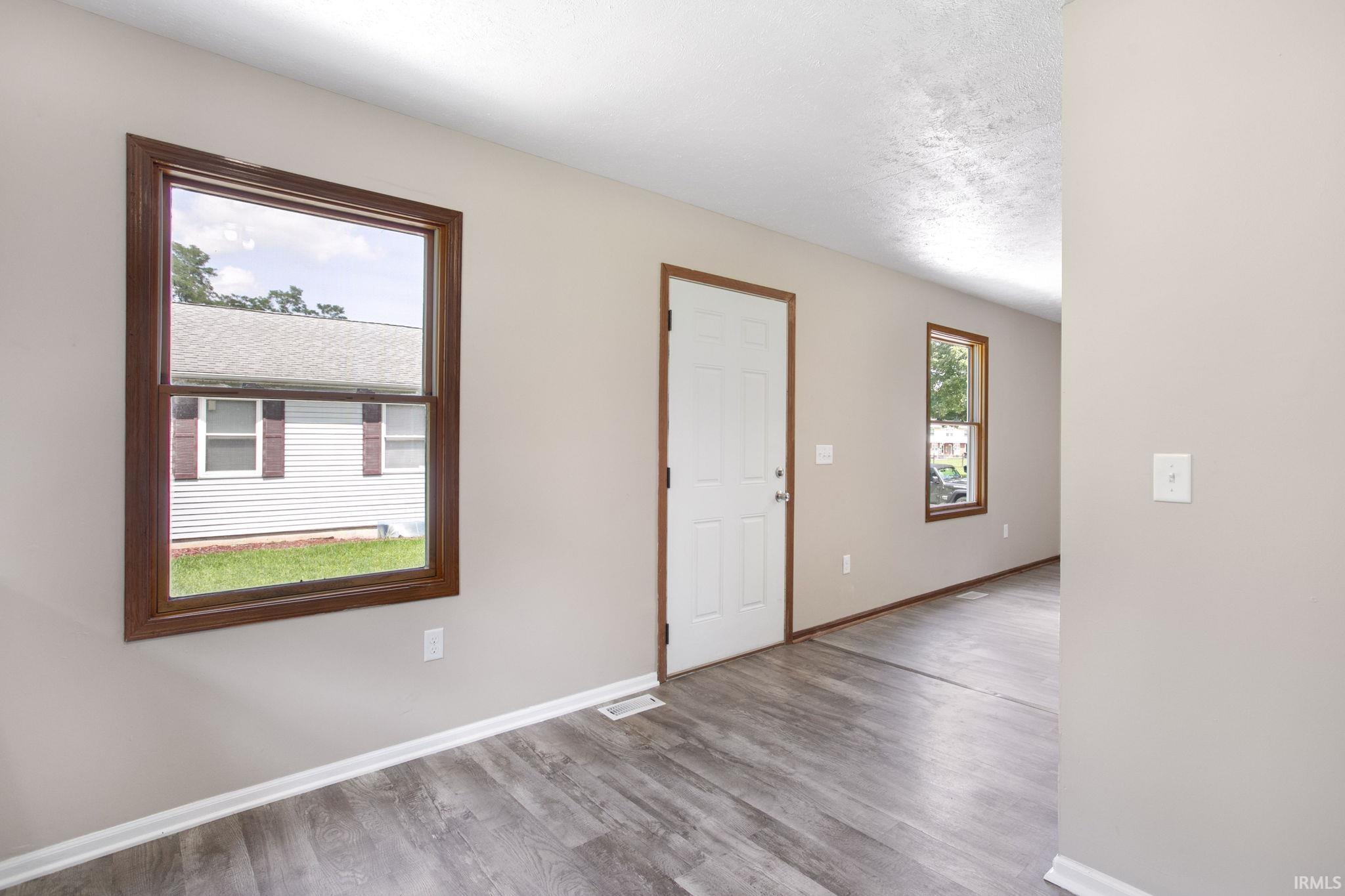 5th image of 1849 N Meade St, South Bend, IN 46628 | MLS# 202634334