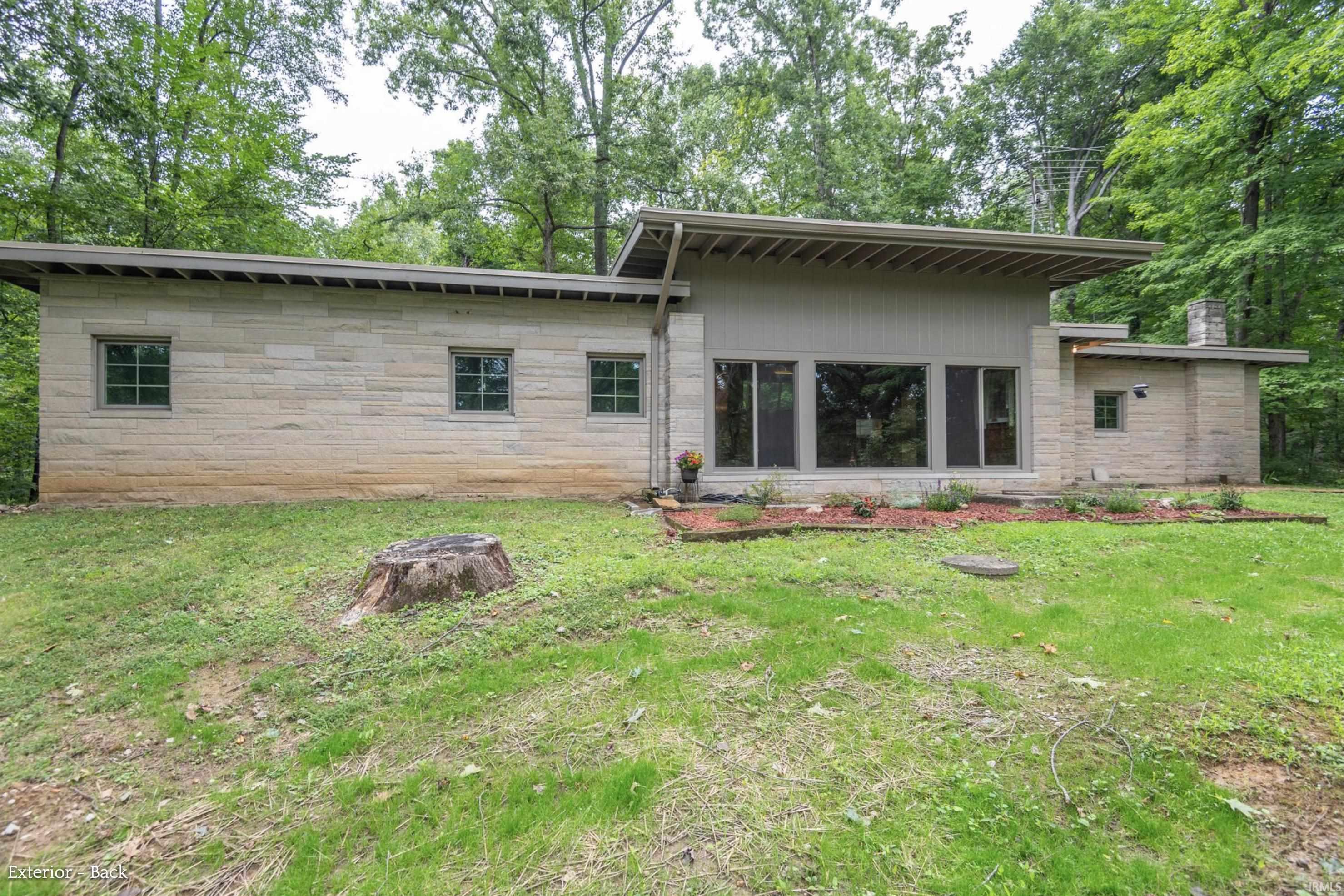 1st image of 321 W Sylvan Ln, Bloomington, IN 47404 | MLS# 202634338