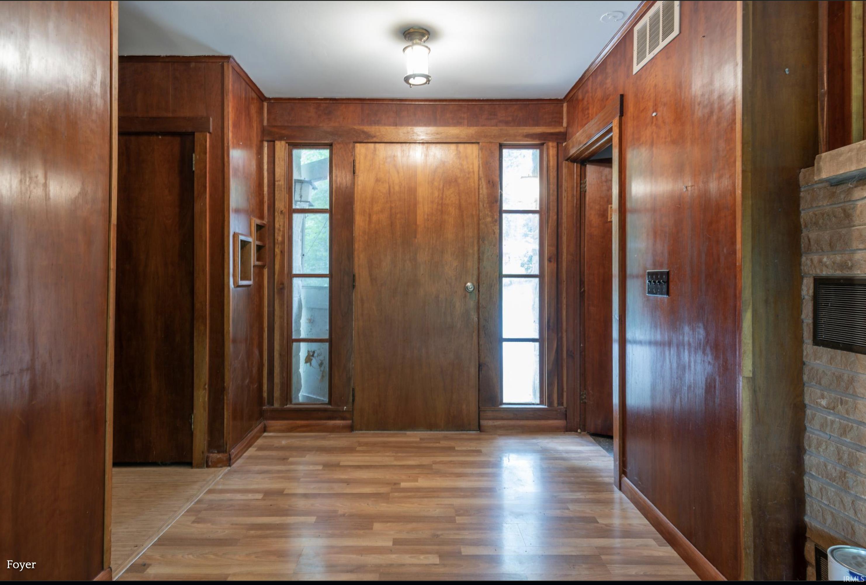 2nd image of 321 W Sylvan Ln, Bloomington, IN 47404 | MLS# 202634338