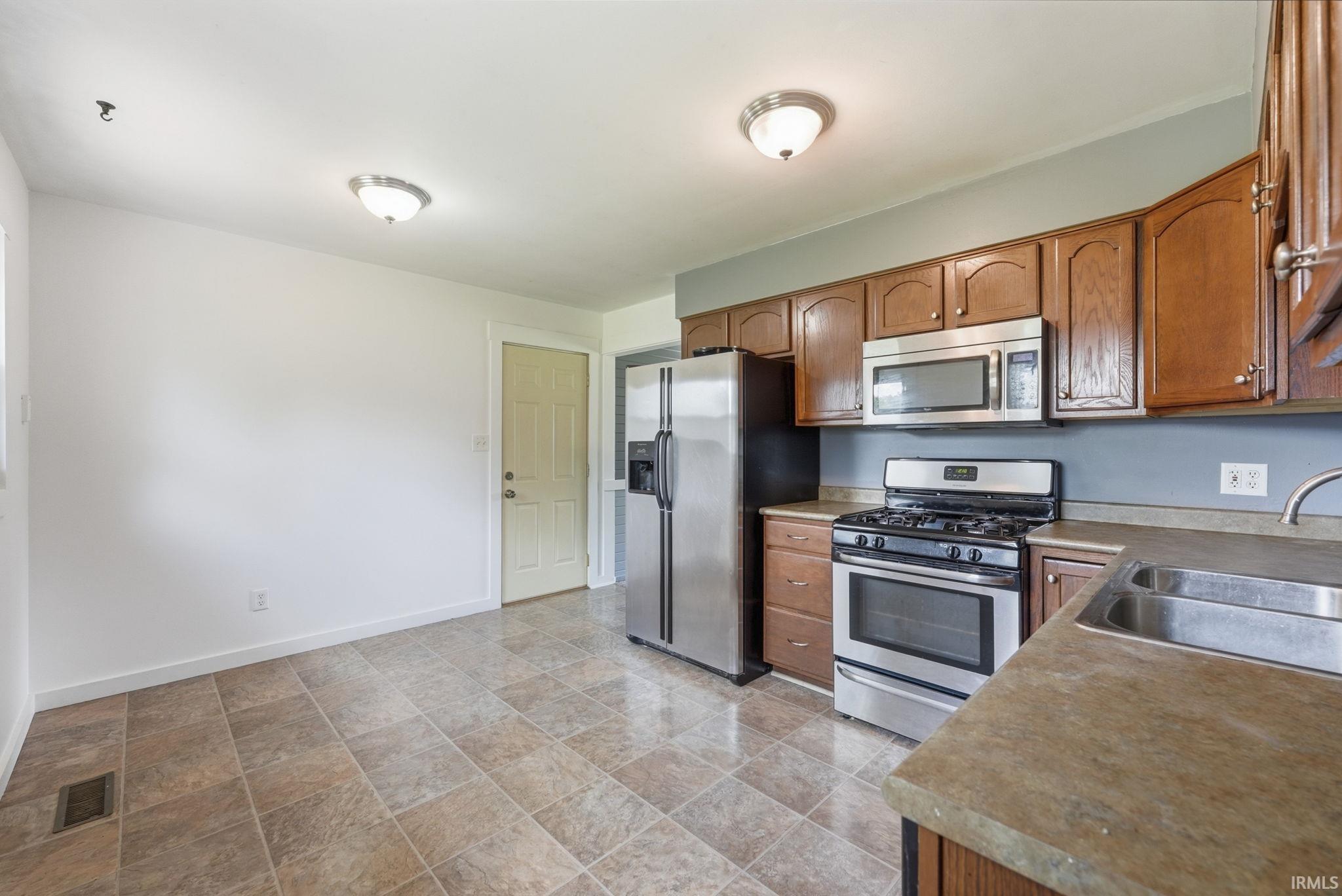 4th image of 8312 Santa Fe Trl, Fort Wayne, IN 46815 | MLS# 202634368