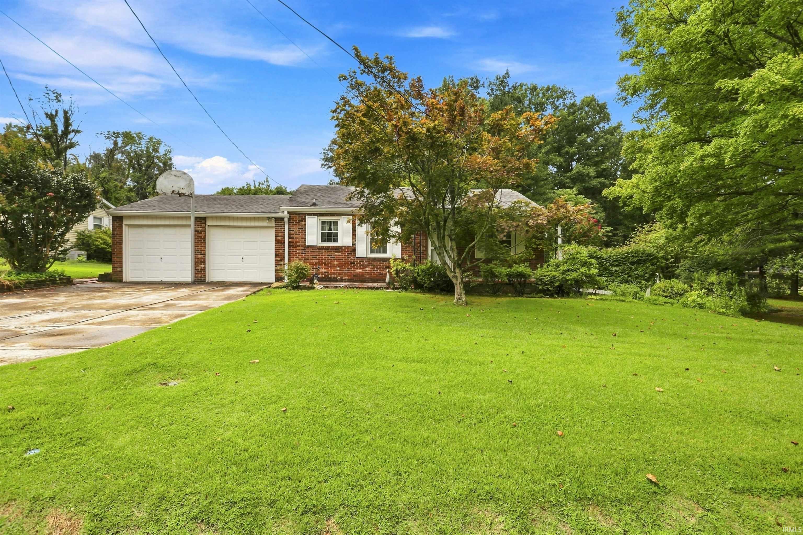 2nd image of 318 Westmore Dr, Evansville, IN 47712 | MLS# 202634378
