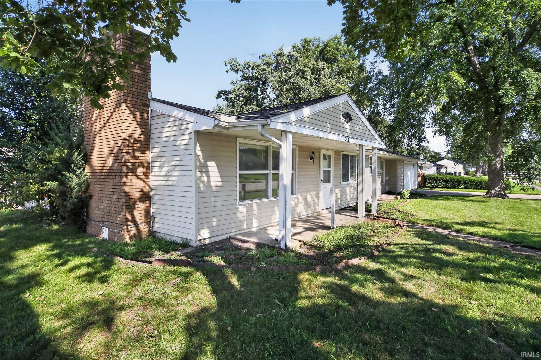 2nd image of 231 S Holiday Dr, South Bend, IN 46615 | MLS# 202634387