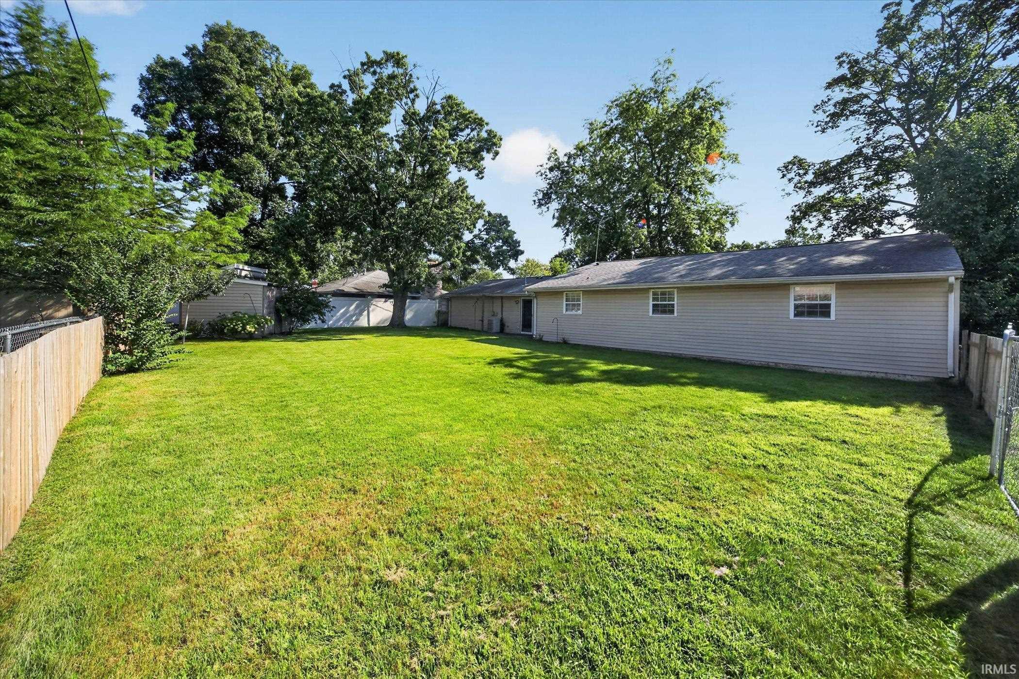 30th image of 231 S Holiday Dr, South Bend, IN 46615 | MLS# 202634387