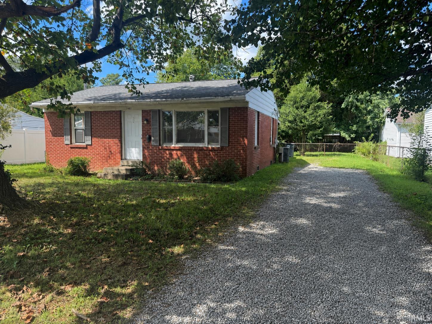 1st image of 1905 S Taft Ave, Evansville, IN 47714 | MLS# 202634392