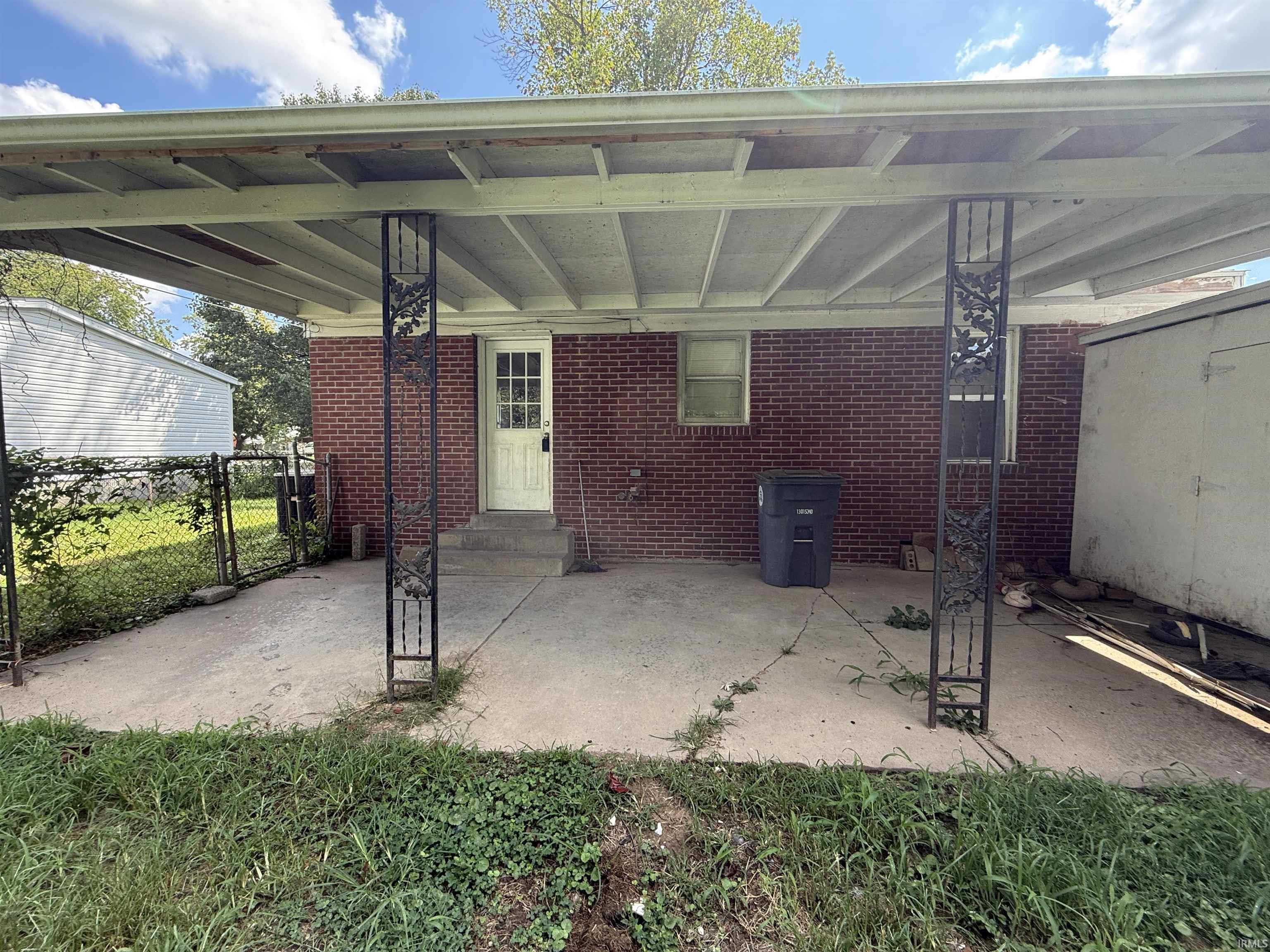 2nd image of 1905 S Taft Ave, Evansville, IN 47714 | MLS# 202634392