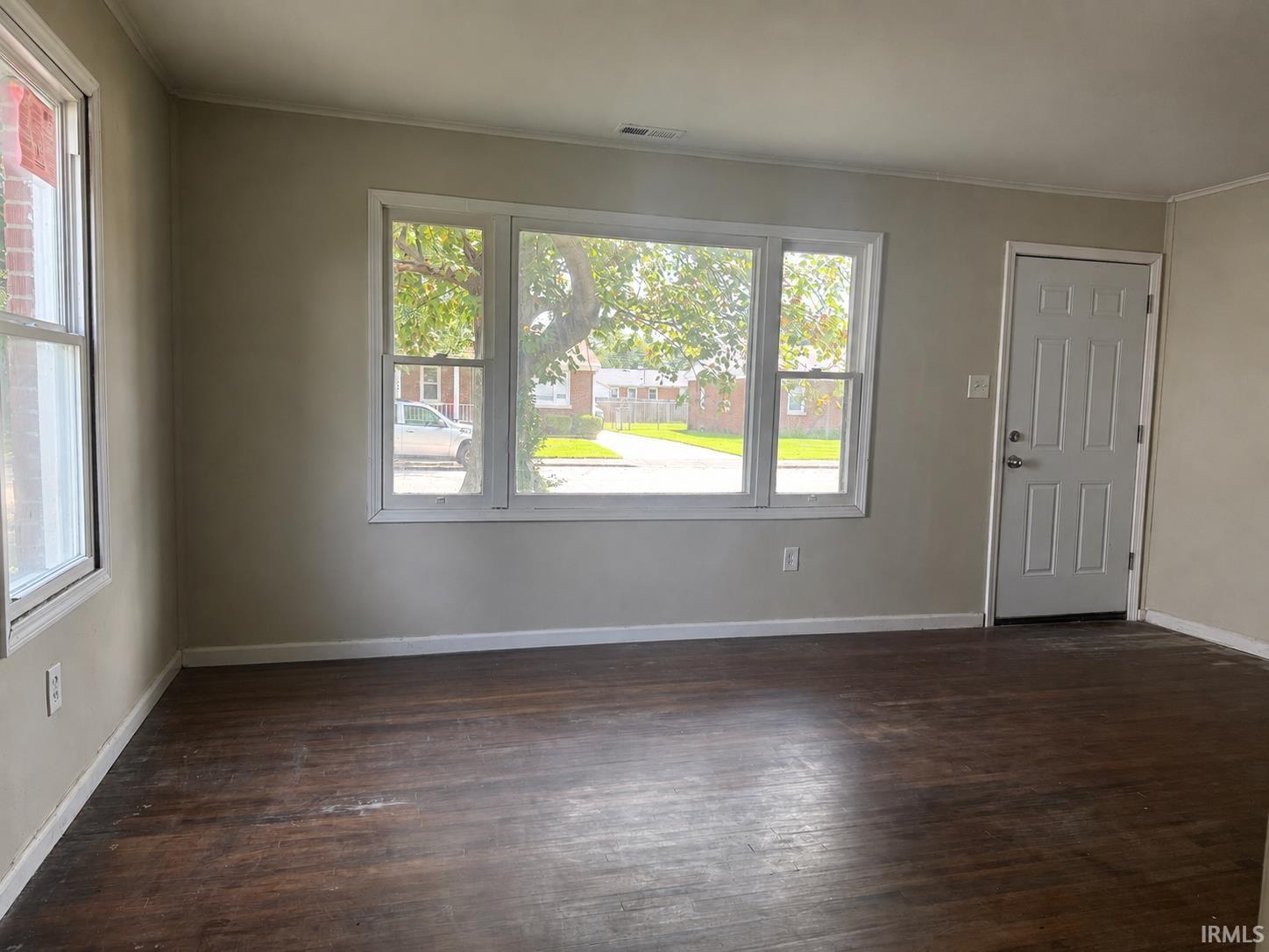 3rd image of 1905 S Taft Ave, Evansville, IN 47714 | MLS# 202634392