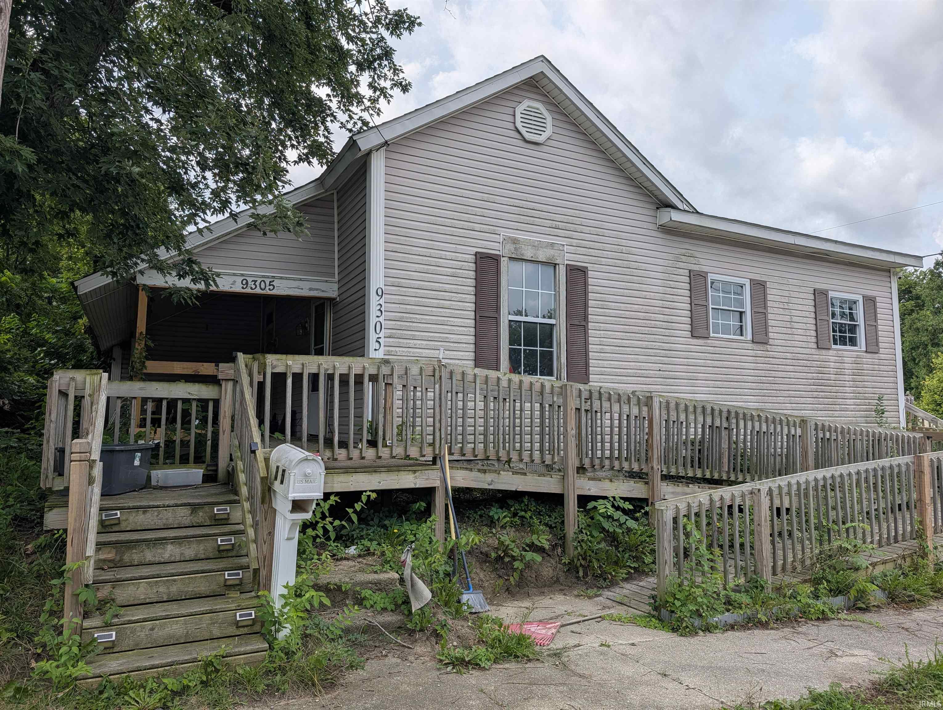 1st image of 9305 W Arch St, Yorktown, IN 47396 | MLS# 202634400