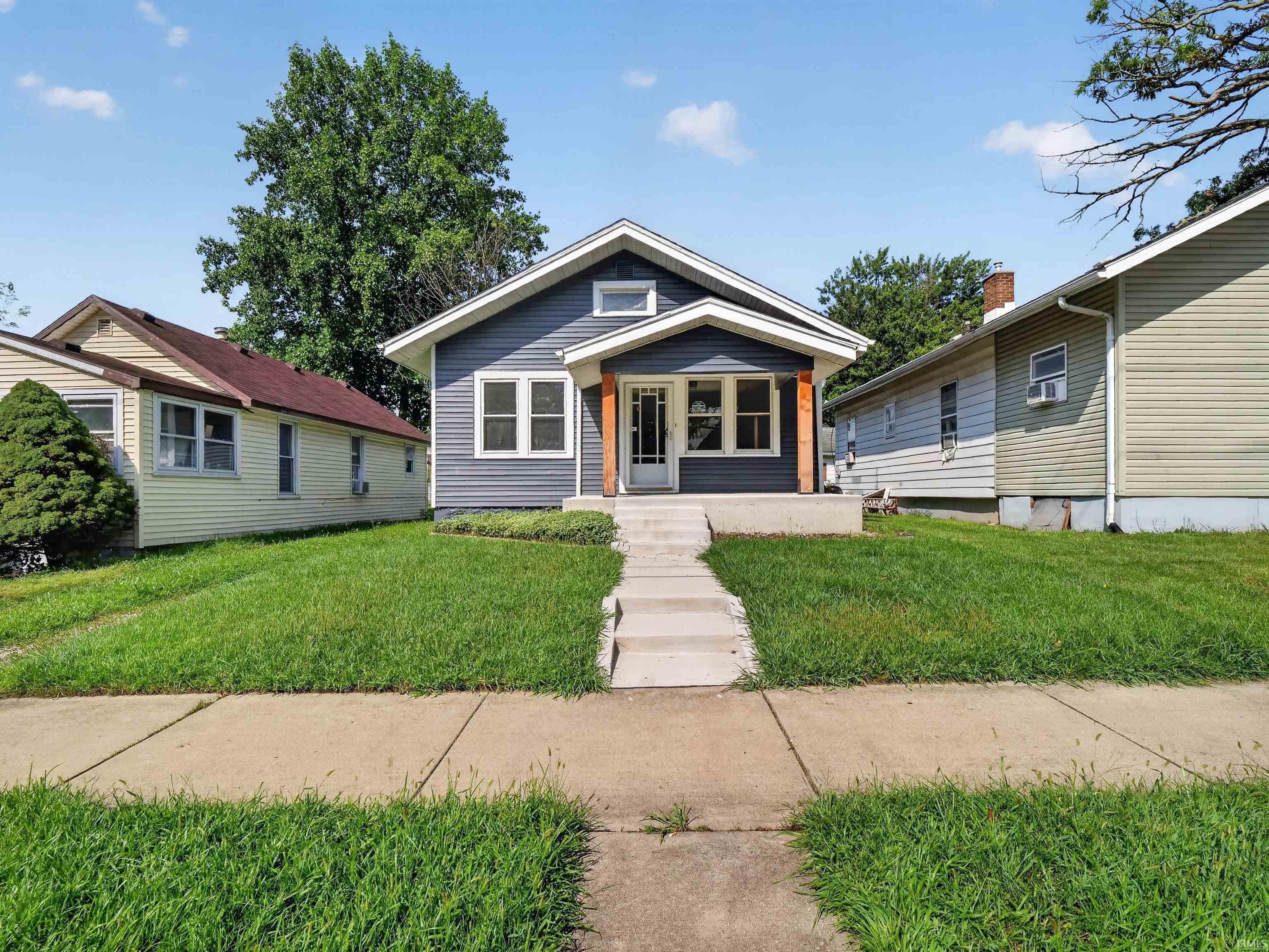 3rd image of 2019 Saint Marys Ave, Fort Wayne, IN 46808 | MLS# 202634406