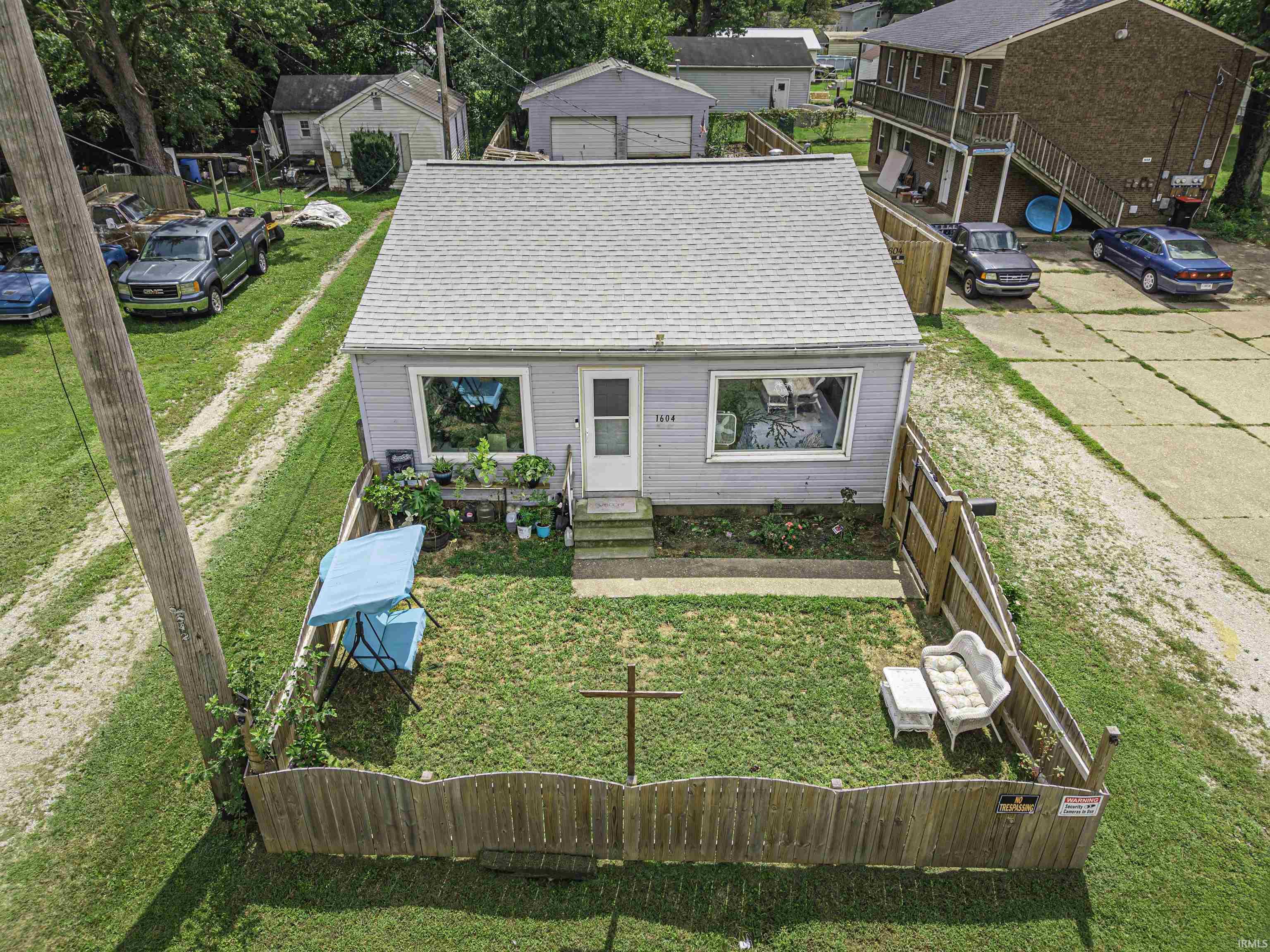 2nd image of 1604 Allens Ln, Evansville, IN 47710 | MLS# 202634421