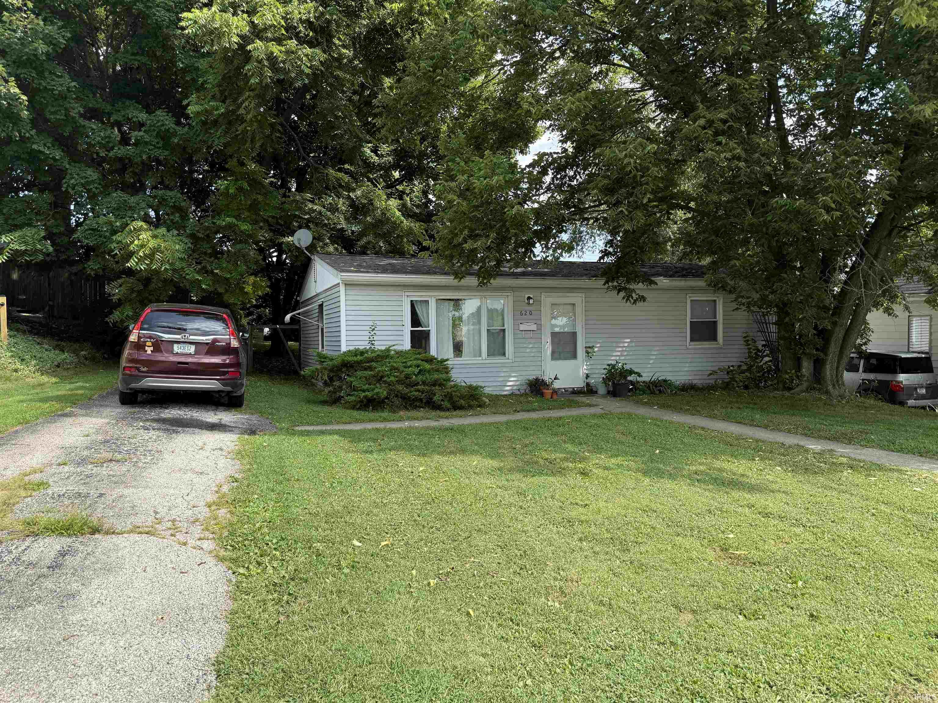 16th image of 620 W 8th St, Bloomington, IN 47404 | MLS# 202634428