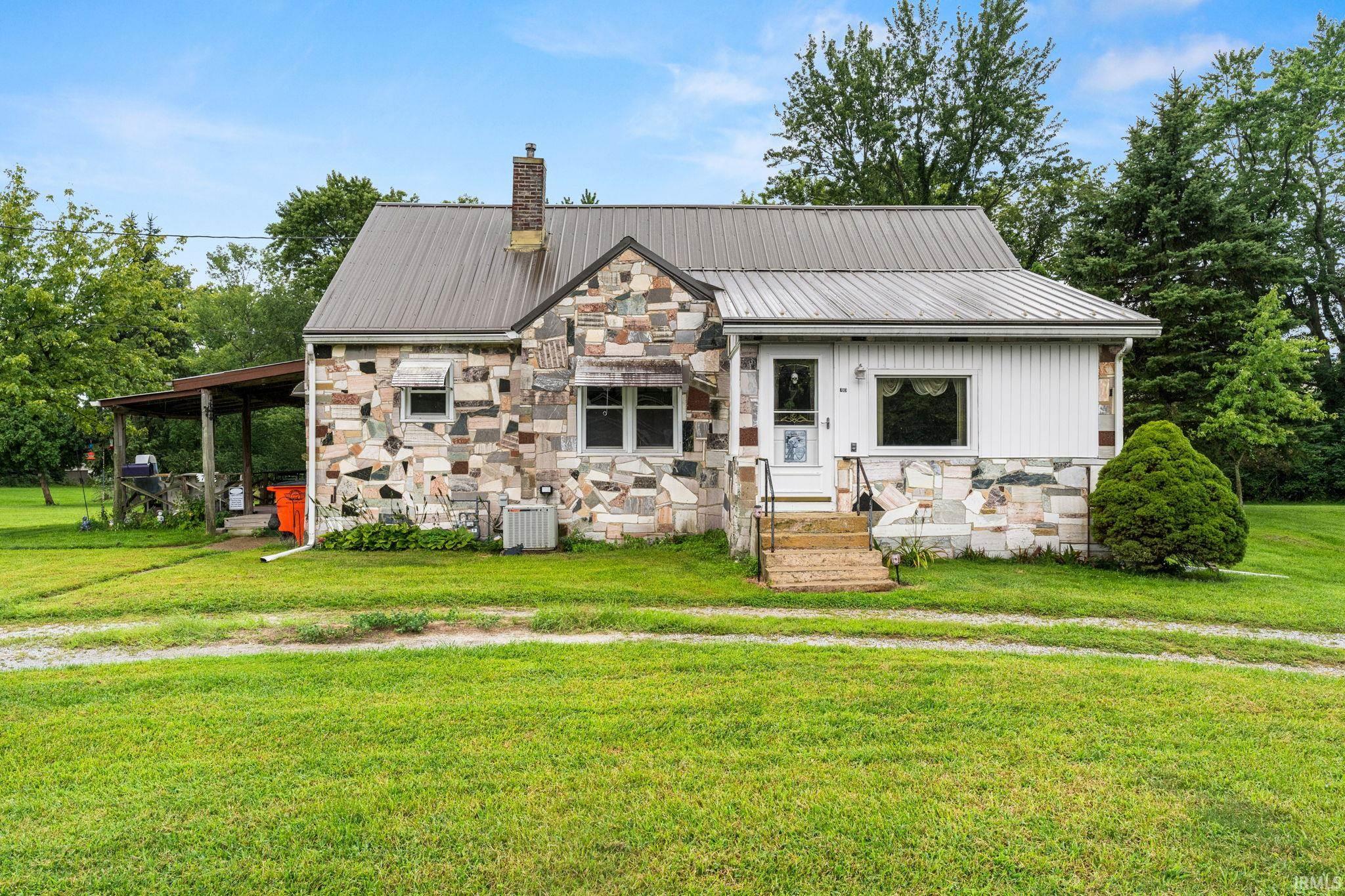 1st image of 713 Hanawalt St, Monticello, IN 47960 | MLS# 202634433