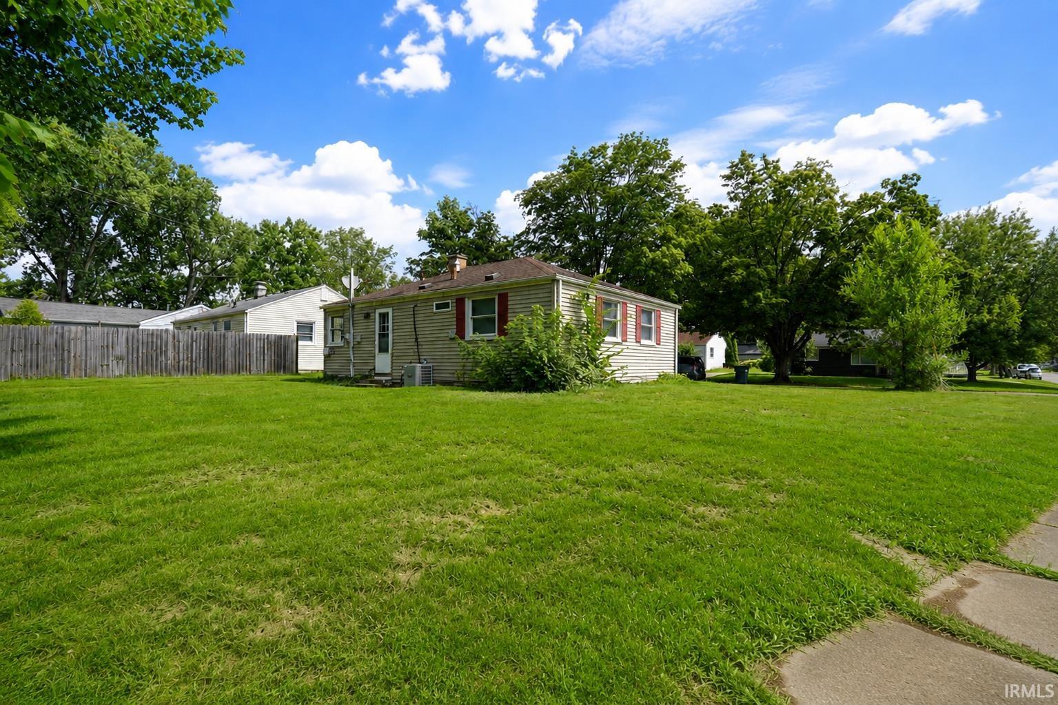 4th image of 2505 Northview Dr, South Bend, IN 46628 | MLS# 202634436