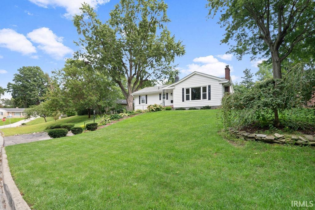 2nd image of 703 Grove Ave, Kokomo, IN 46902 | MLS# 202634441