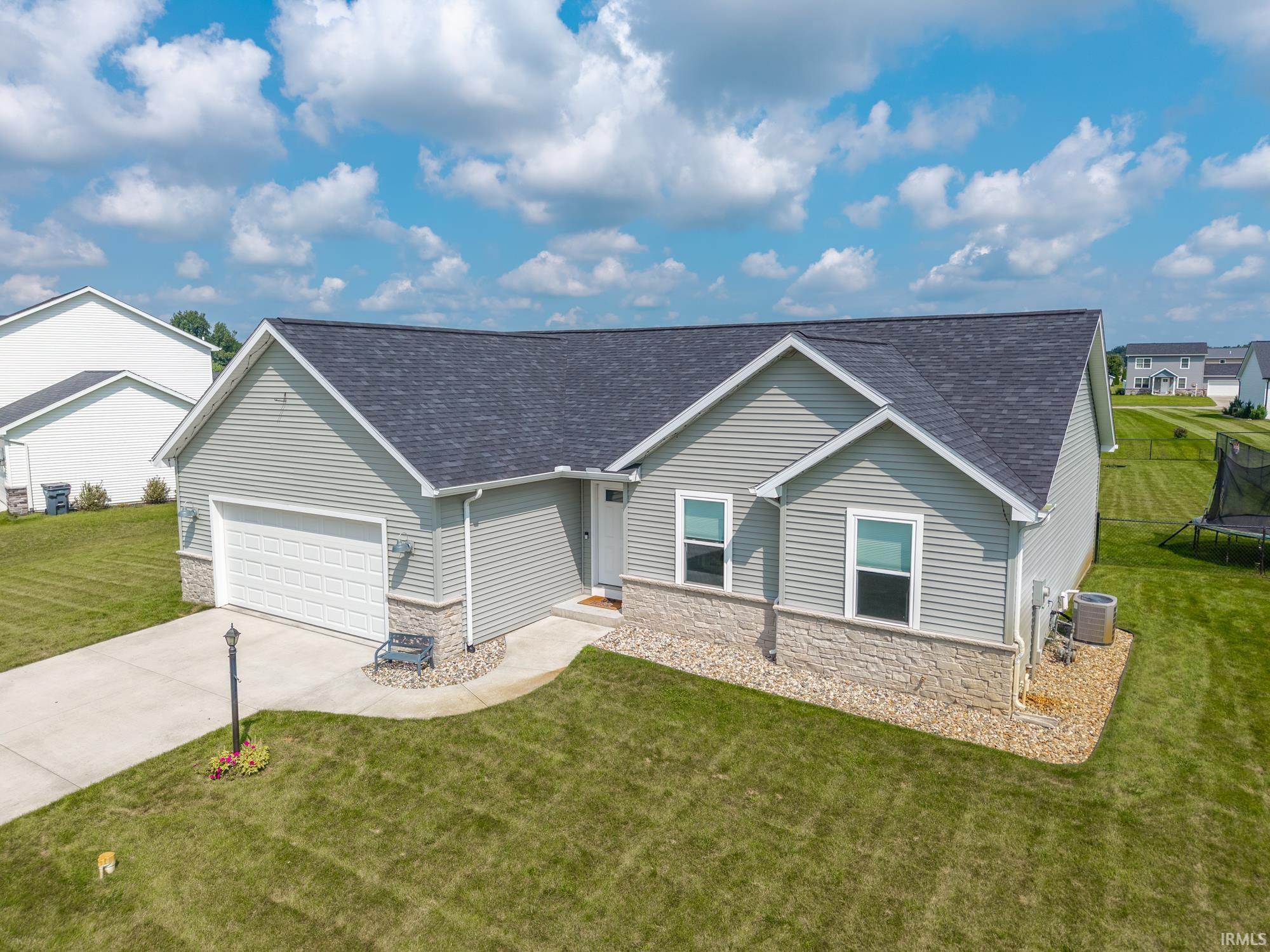 3rd image of 12825 Sunfish Dr, Middlebury, IN 46540 | MLS# 202634463