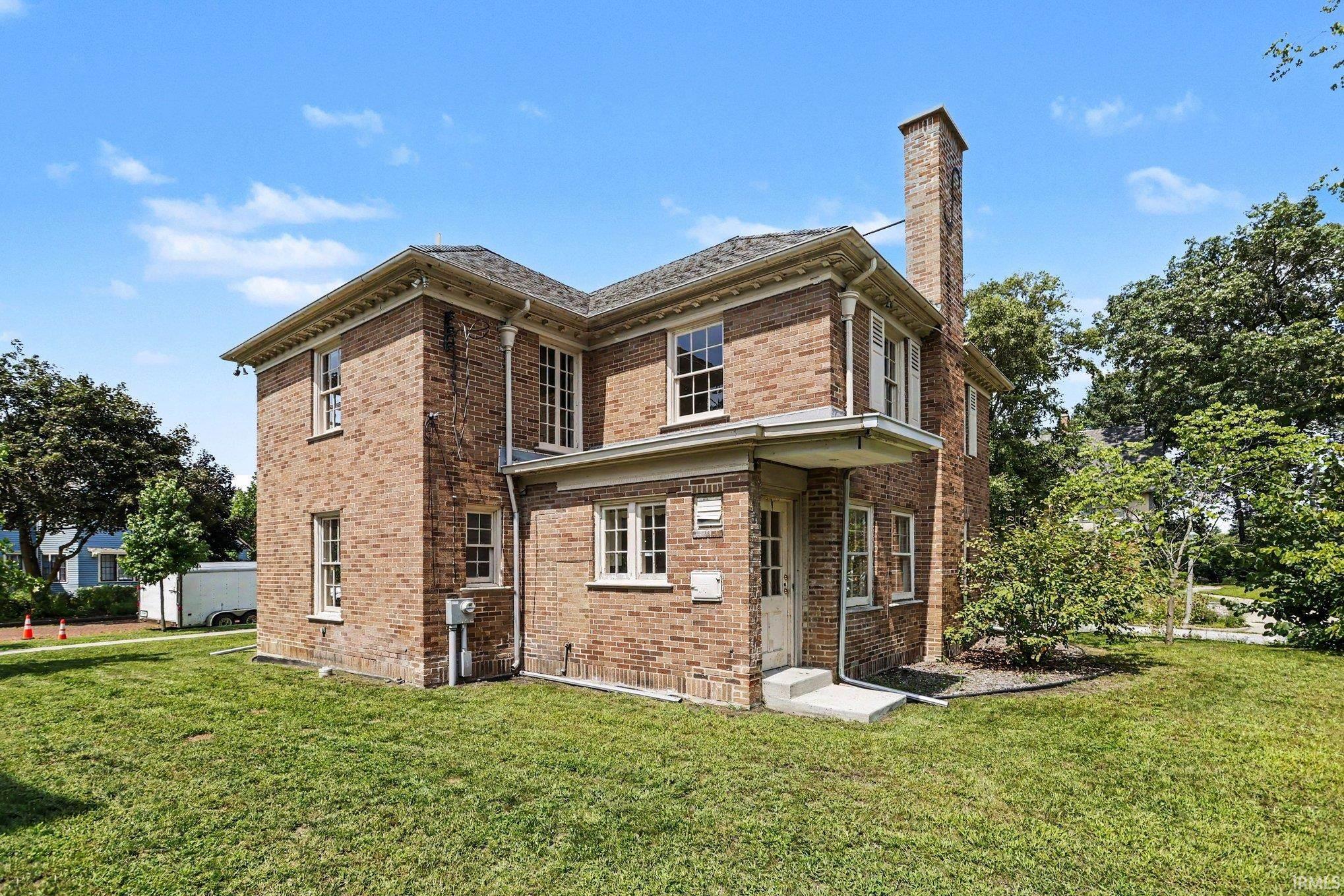 2nd image of 919 Riverside Dr, South Bend, IN 46616 | MLS# 202634500