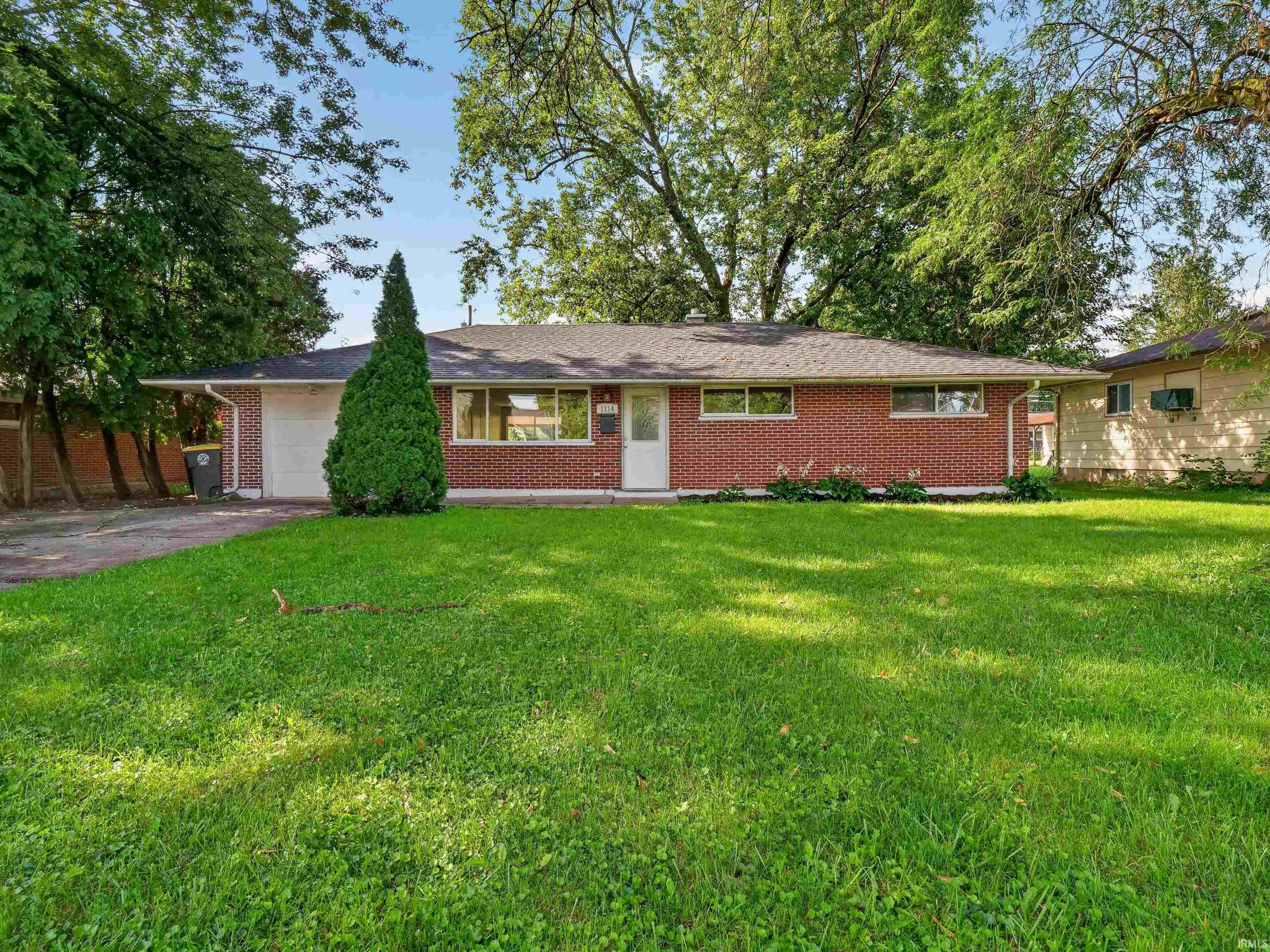 1st image of 1114 Vance Ave, Fort Wayne, IN 46805 | MLS# 202634510