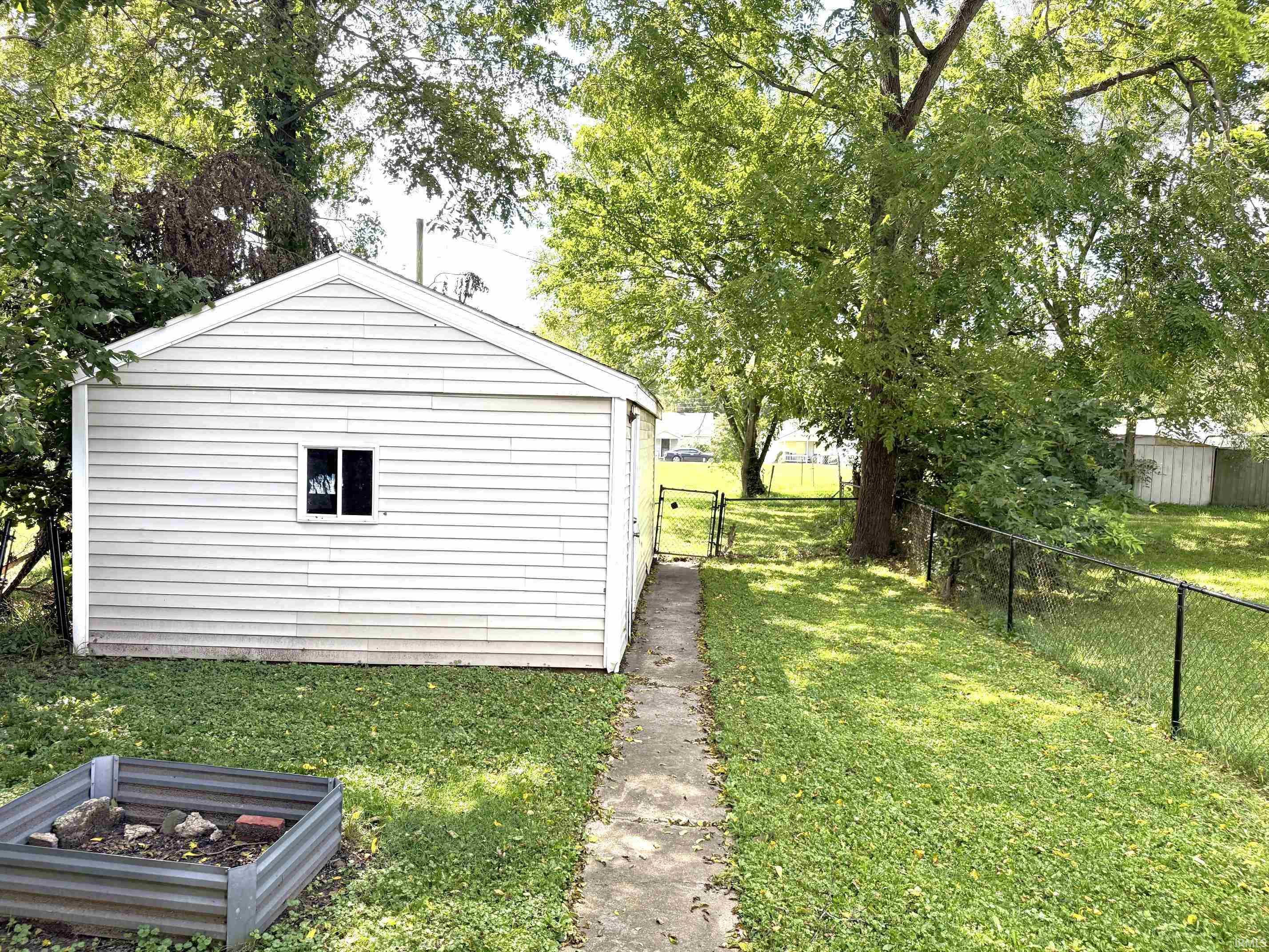 18th image of 2911 S Franklin St, Muncie, IN 47302 | MLS# 202634580