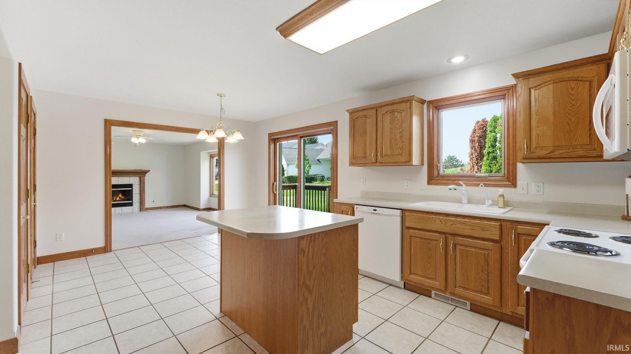 3rd image of 9327 Sugar Hill Dr, Fort Wayne, IN 46835 | MLS# 202634583