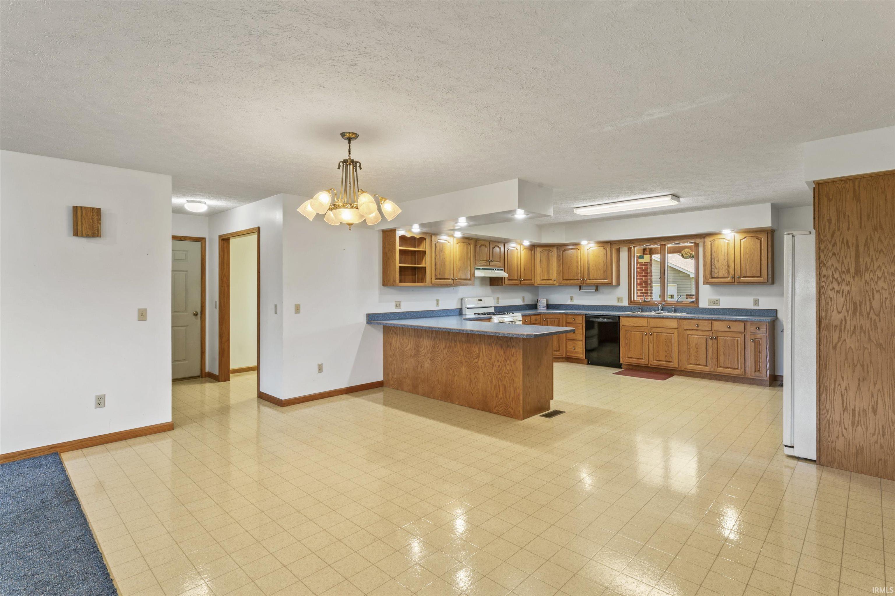 5th image of 1290 E 650 N Rd, Goodland, IN 47948 | MLS# 202634585