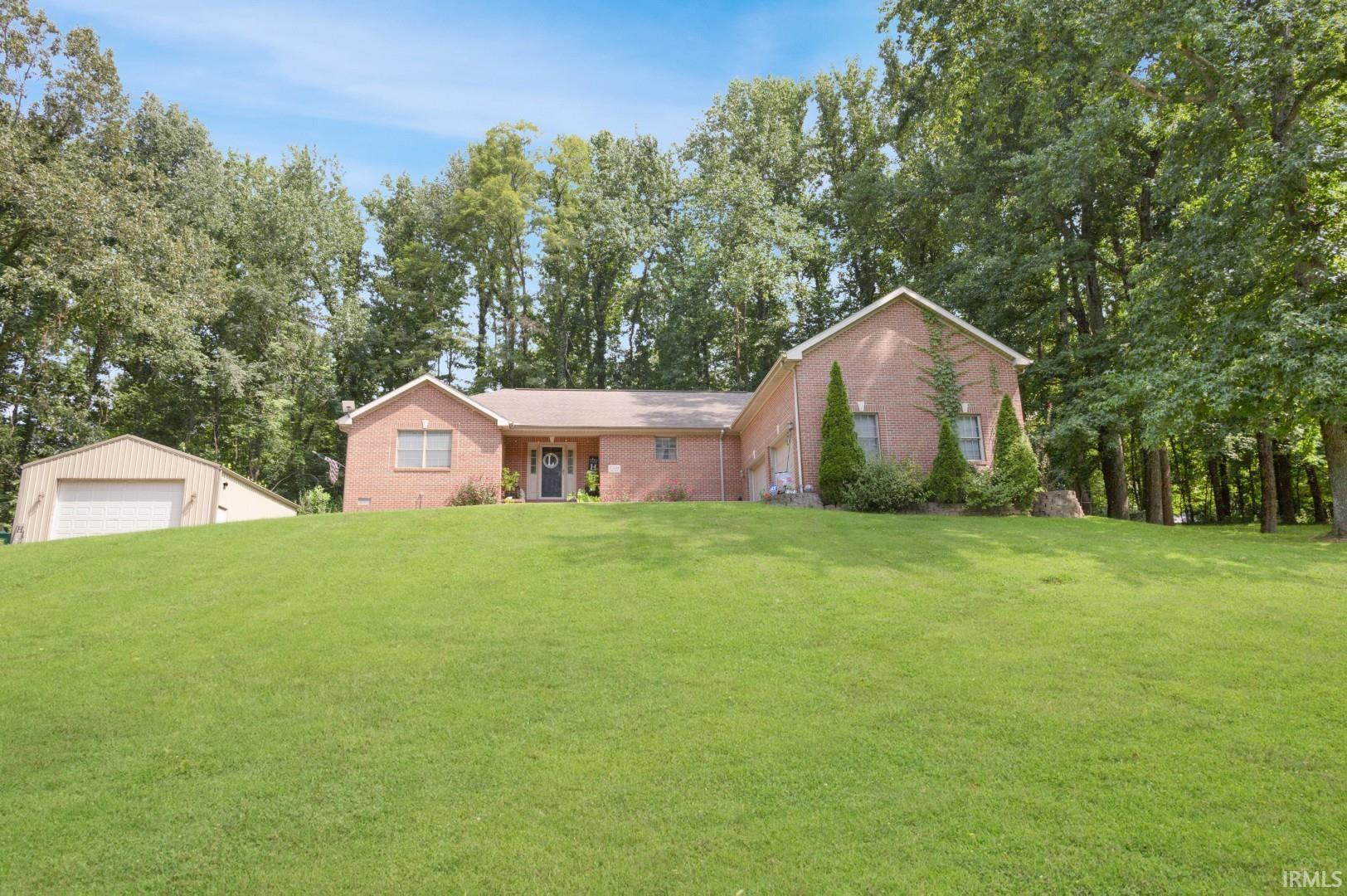 2nd image of 11226 Vixen Dr, Evansville, IN 47712 | MLS# 202634596