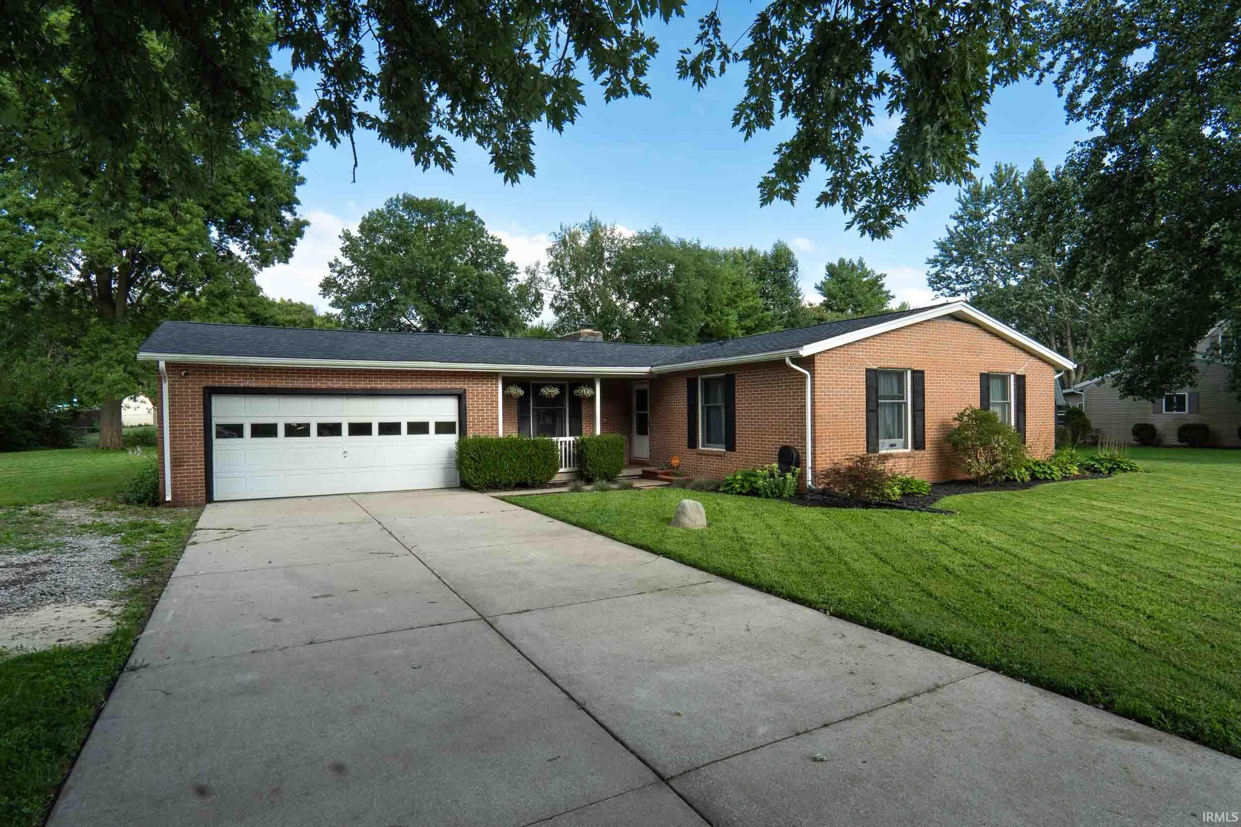 1st image of 704 Jeff Dr, Kokomo, IN 46901 | MLS# 202634597