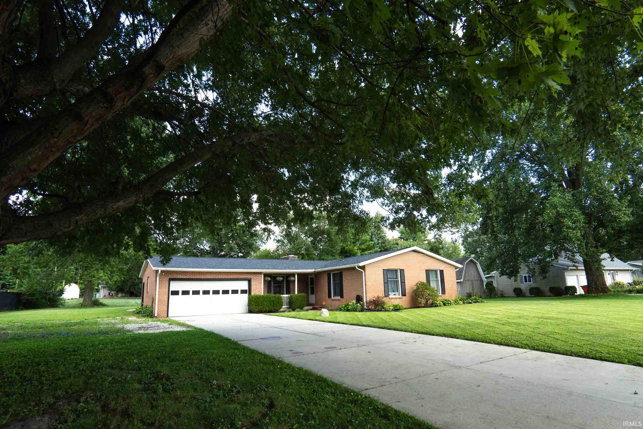 3rd image of 704 Jeff Dr, Kokomo, IN 46901 | MLS# 202634597