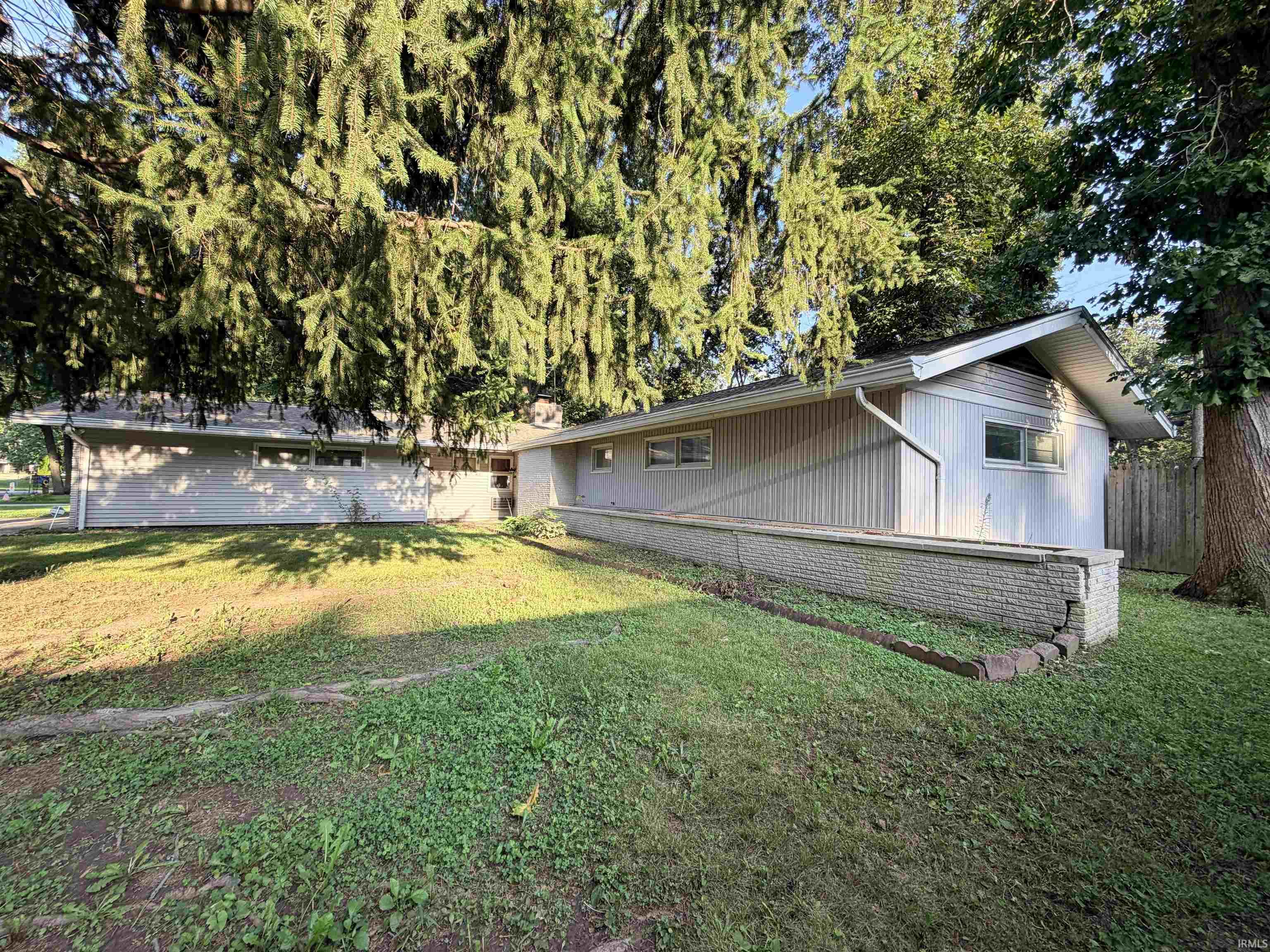 3rd image of 4210 Victoria Dr, Fort Wayne, IN 46815 | MLS# 202634609