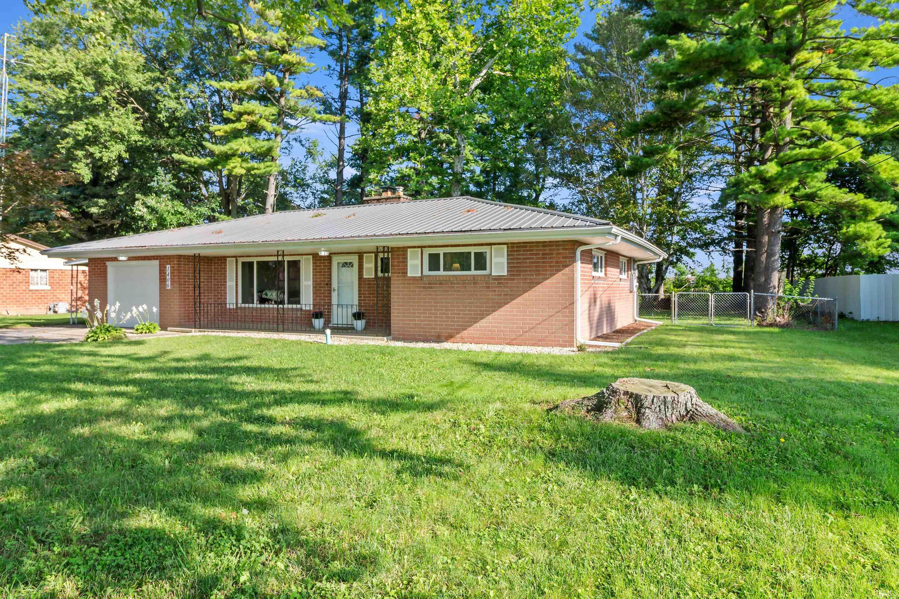 2nd image of 1406 W 38th St, Marion, IN 46953 | MLS# 202634619