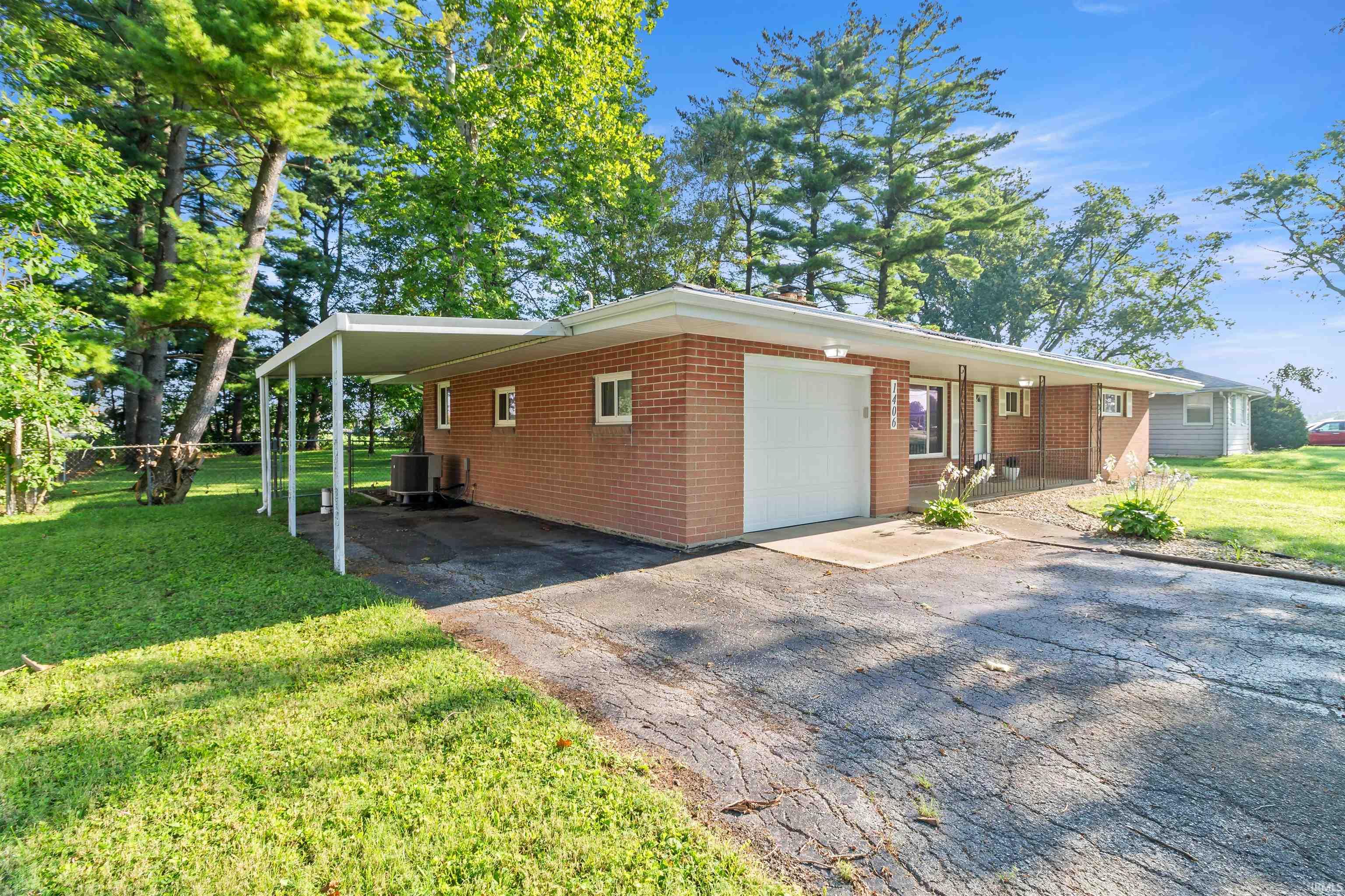 3rd image of 1406 W 38Th St, Marion, IN 46953 | MLS# 202634619