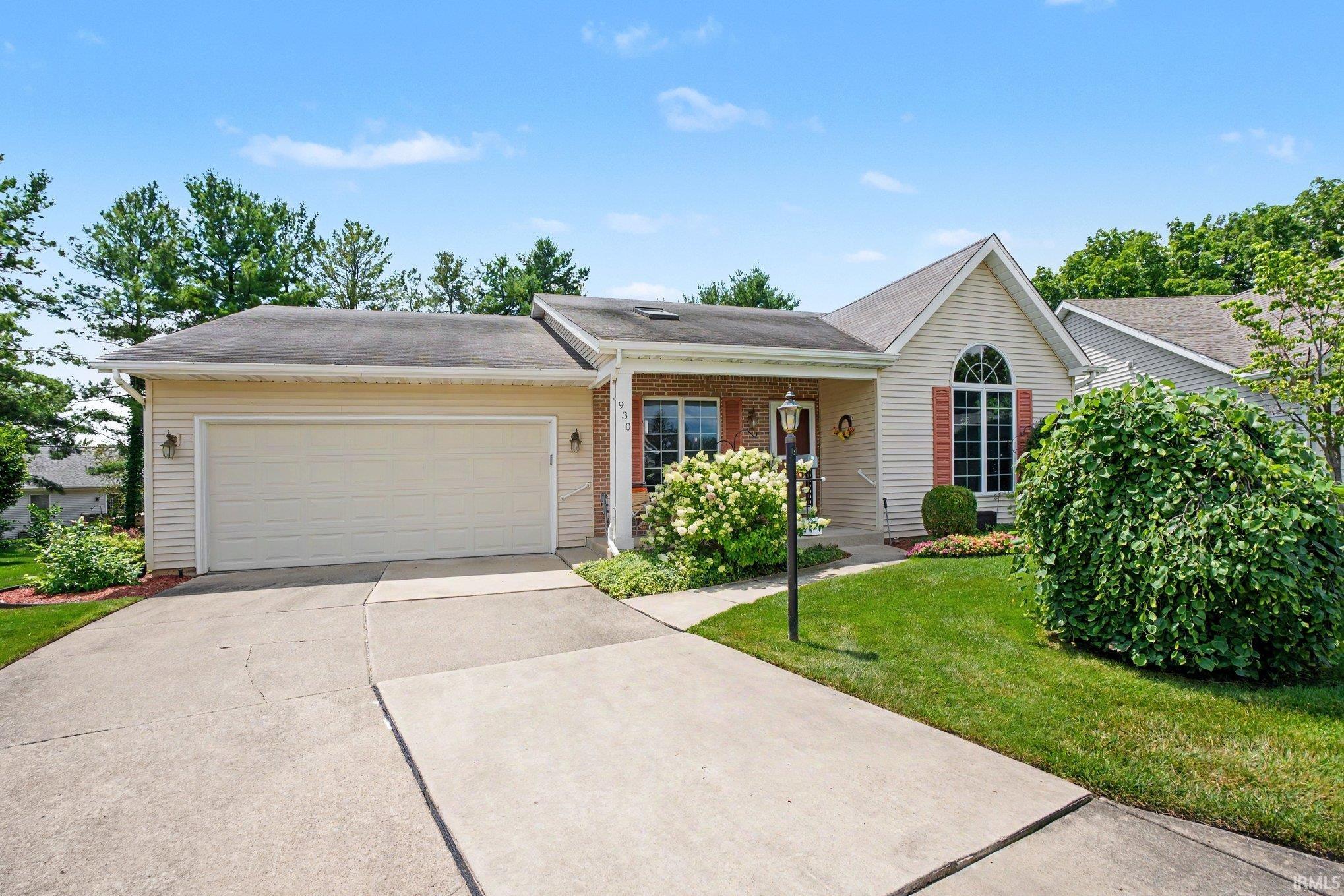 1st image of 930 Fredericksburg Ct, South Bend, IN 46614 | MLS# 202634636