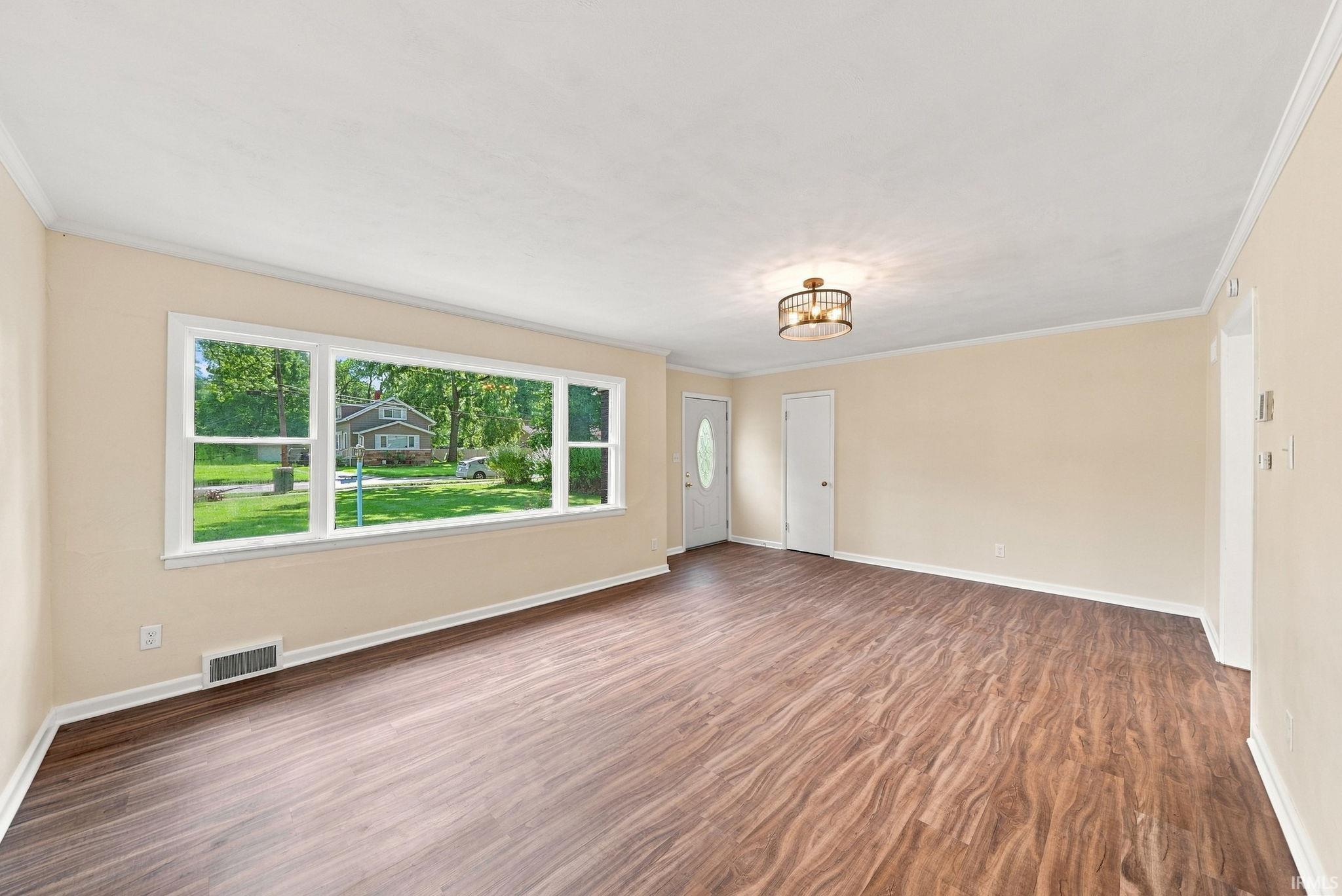 5th image of 4032 Abbott St, Fort Wayne, IN 46806 | MLS# 202634688