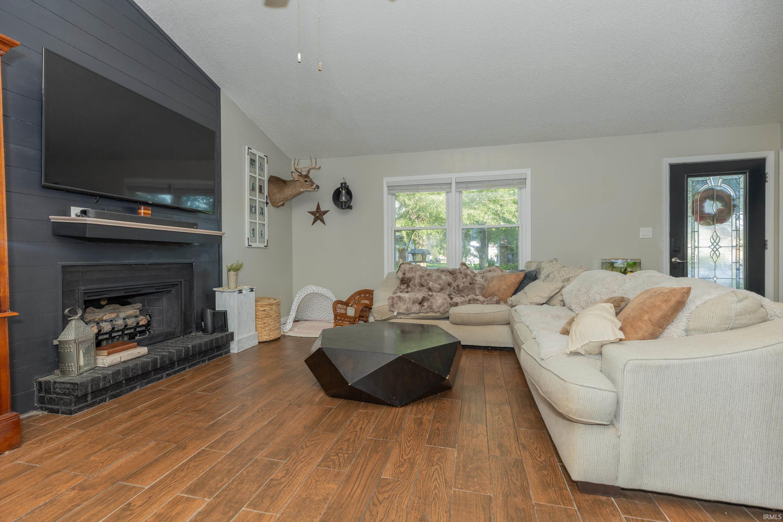 4th image of 2014 Eastland Ct, Evansville, IN 47715 | MLS# 202634739